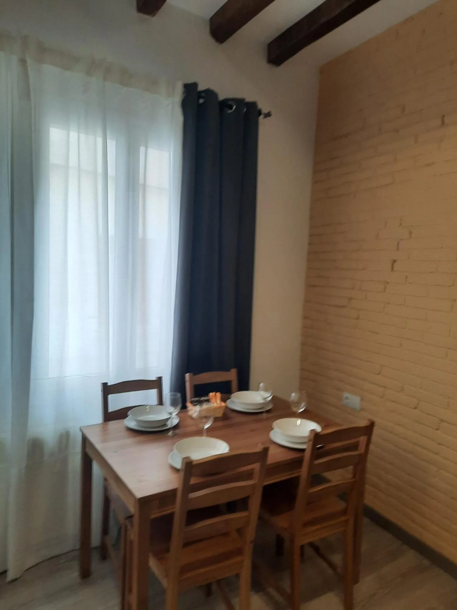 Communal lounge/ TV room in Apartaco Apartamentos