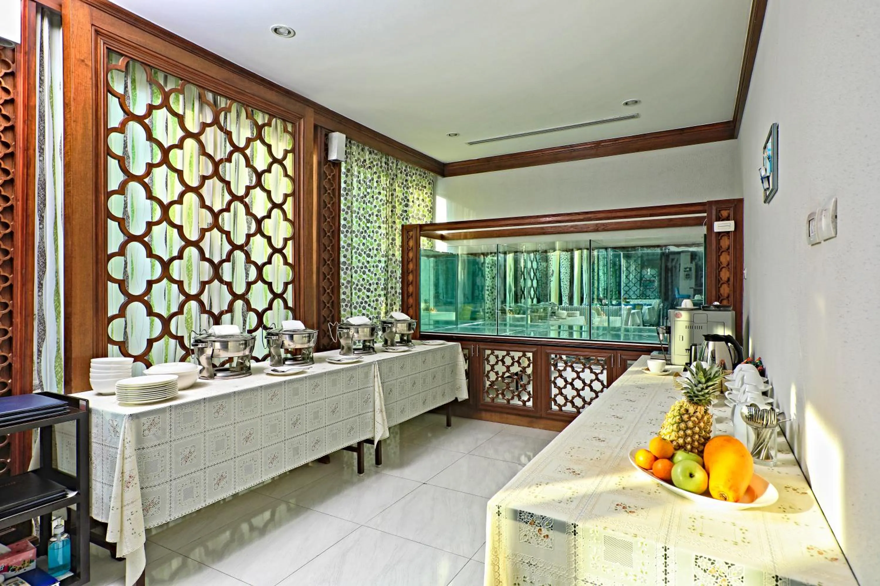 Restaurant/places to eat in Ataman Luxury Villas