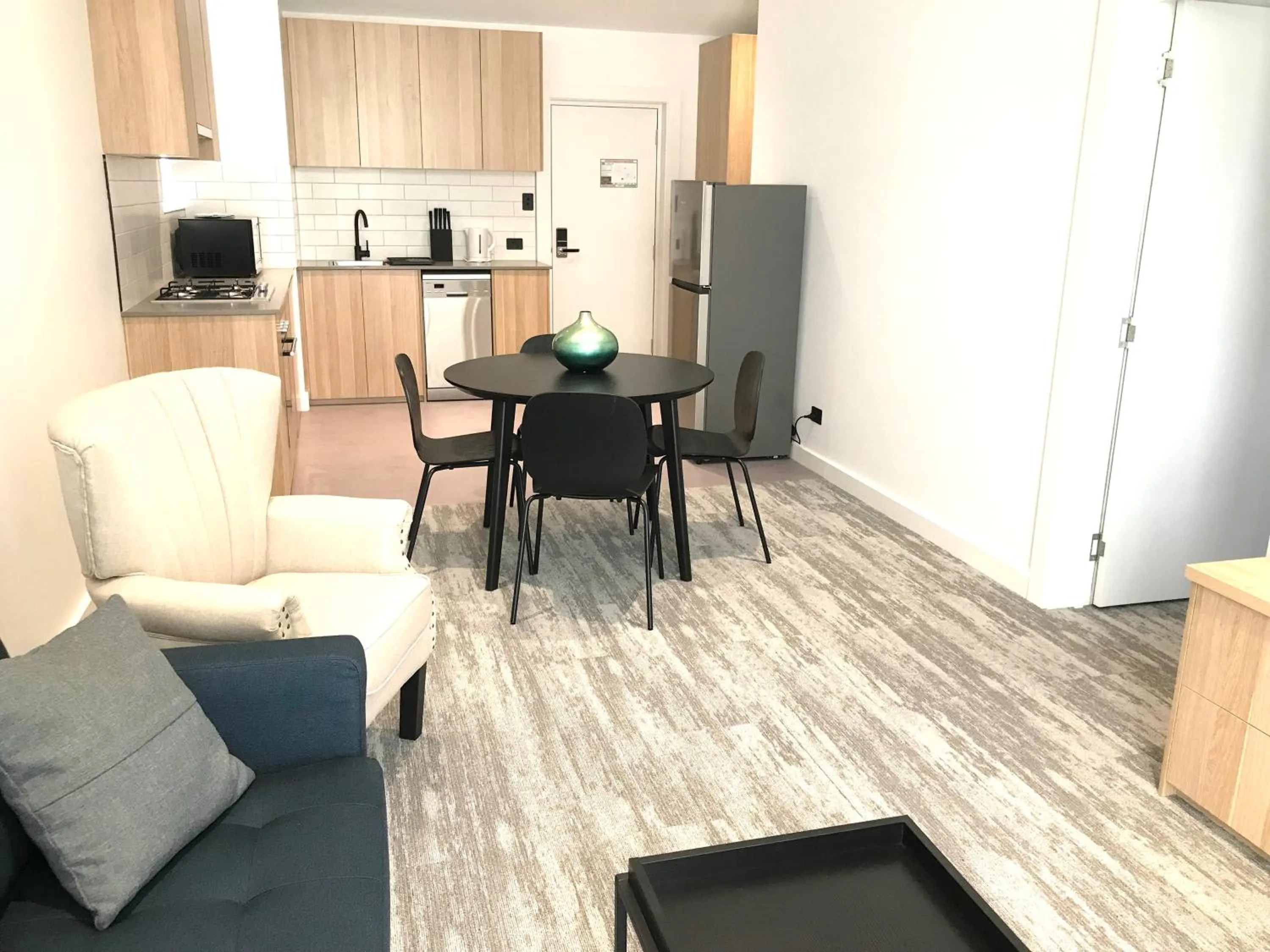 Kitchen or kitchenette in The Osmond Motel & Apartments