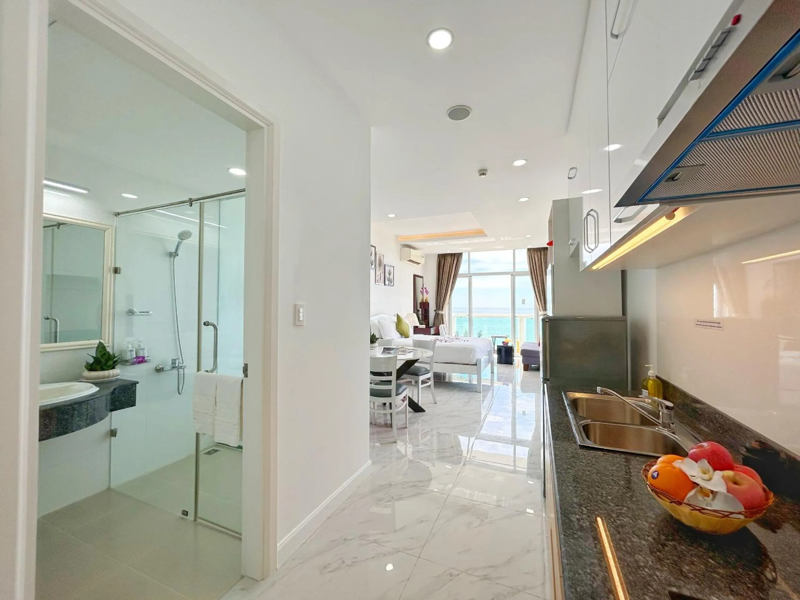 Kitchen or kitchenette in Ocean Vista