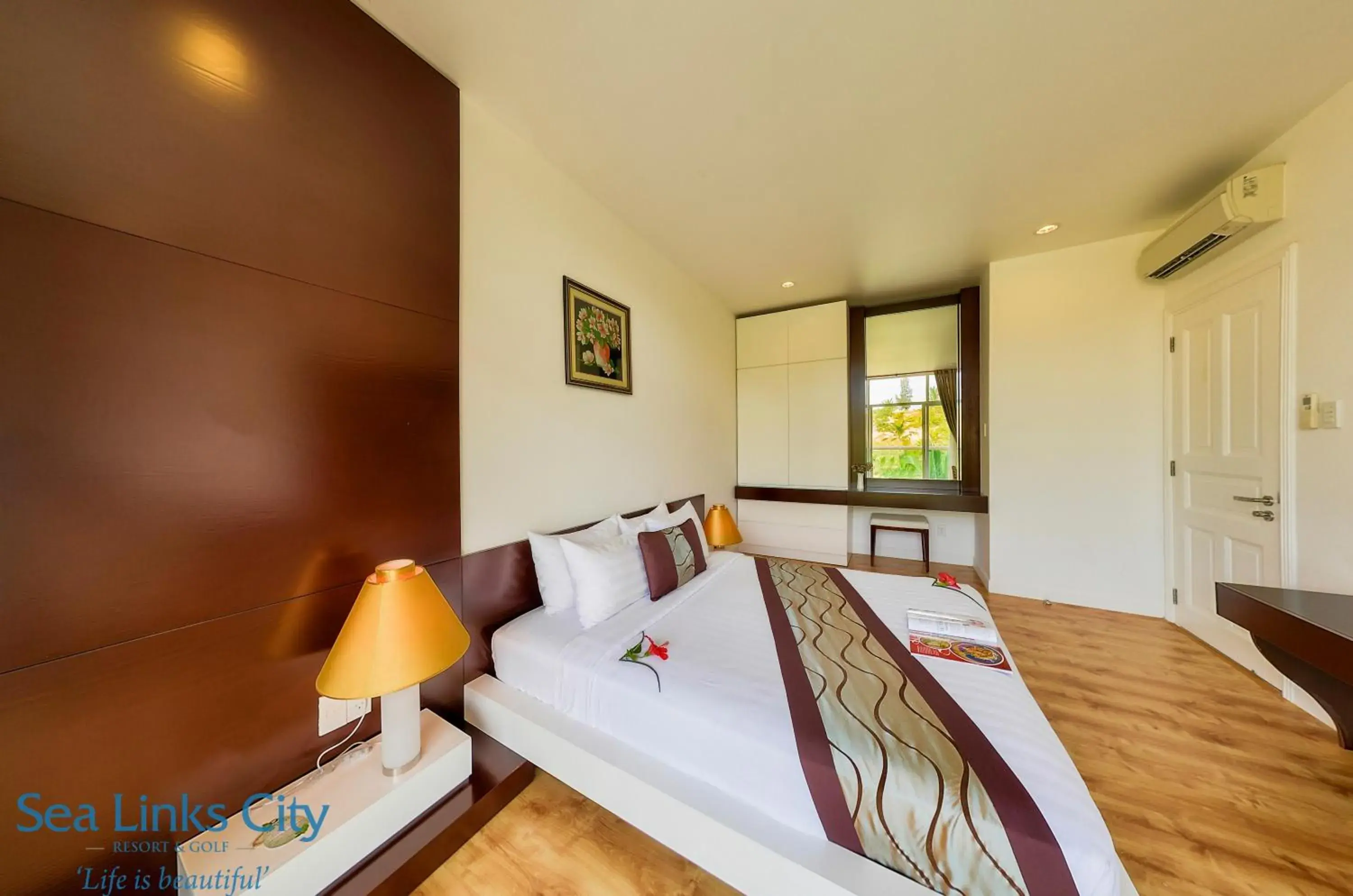 One-Bedroom Apartment with Garden View in Ocean Vista One-Bedroom Apartment with Garden View in Ocean Vista