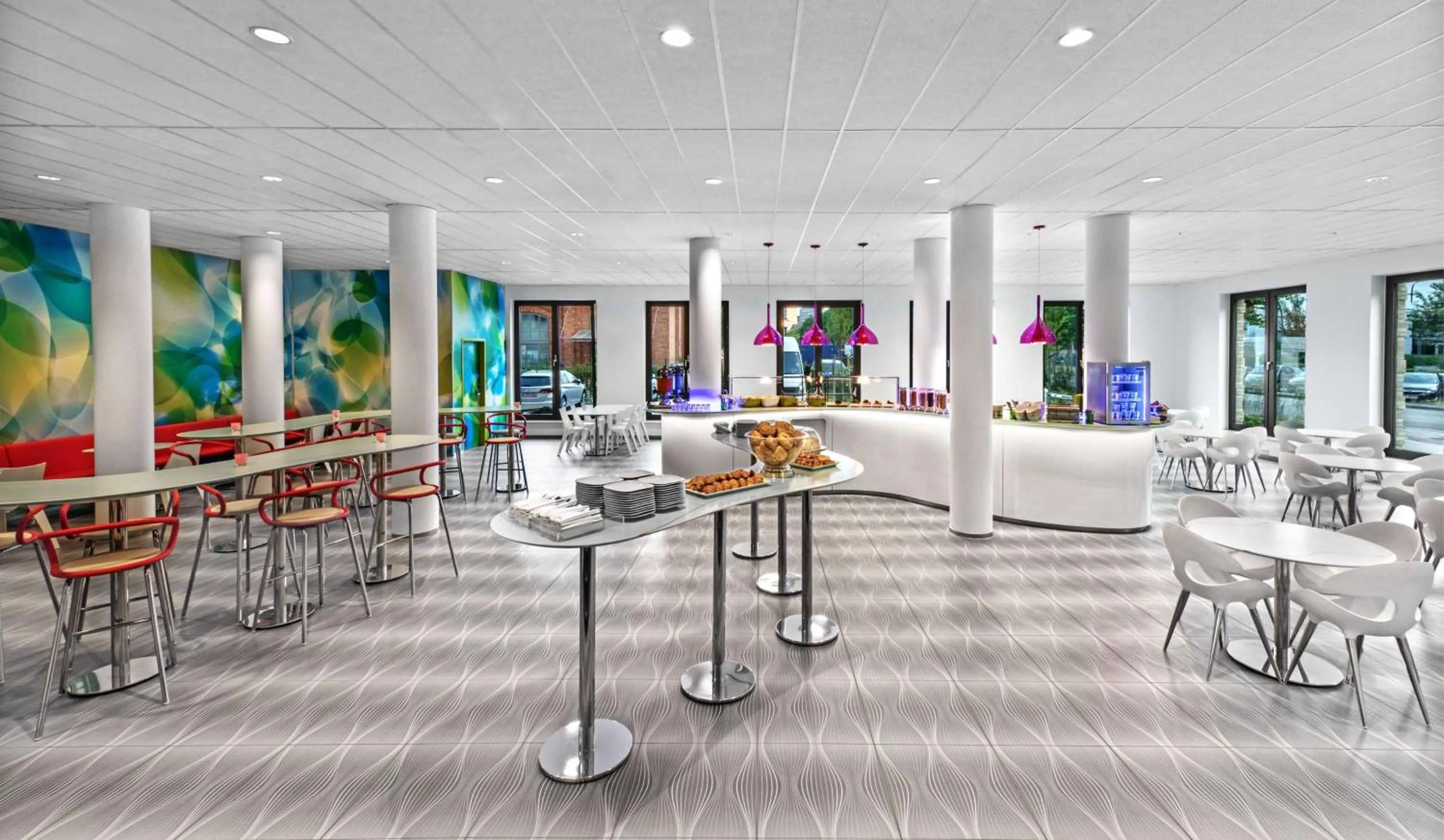 Breakfast in prizeotel Hamburg-City