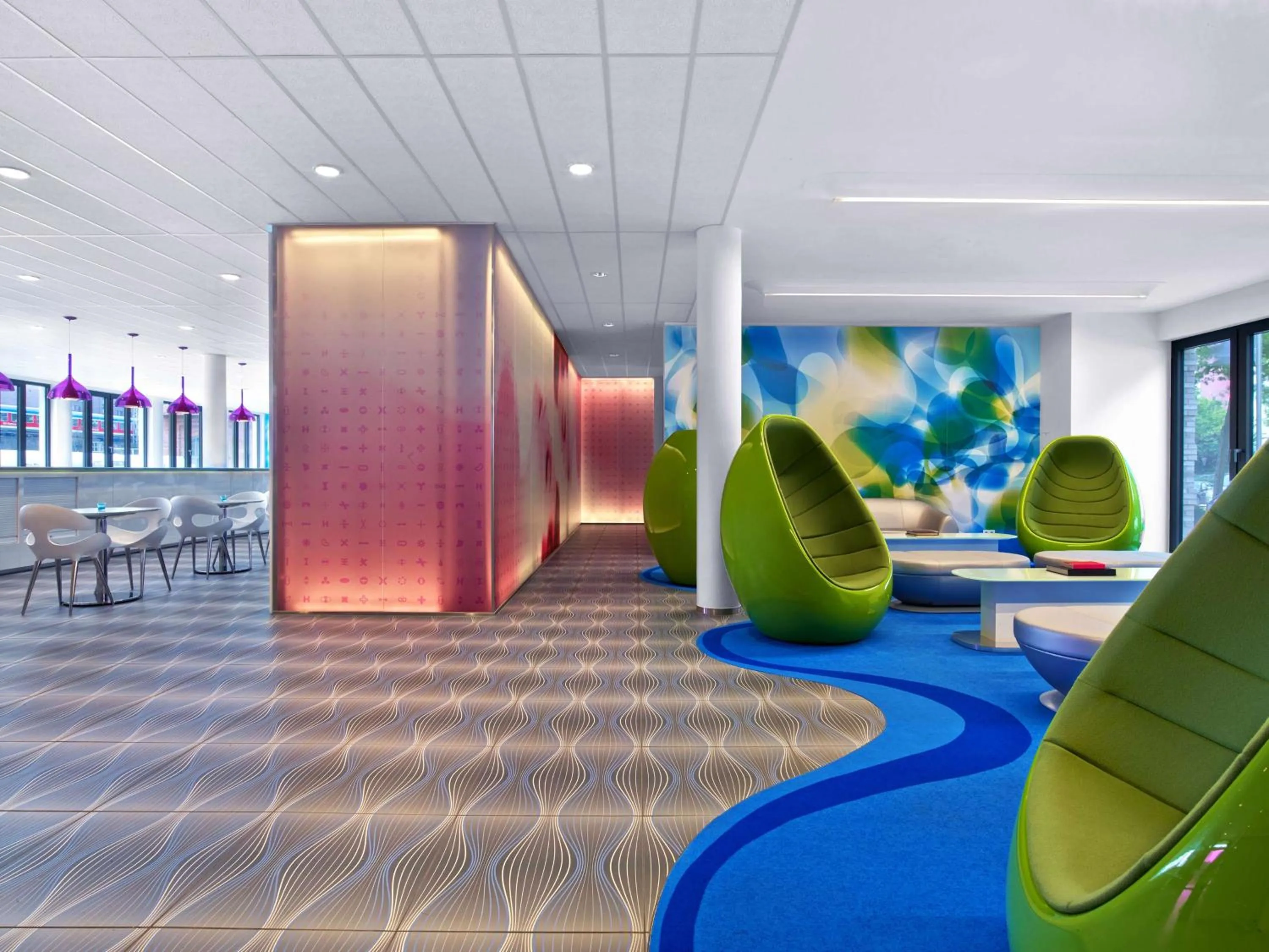Lobby or reception in prizeotel Hamburg-City