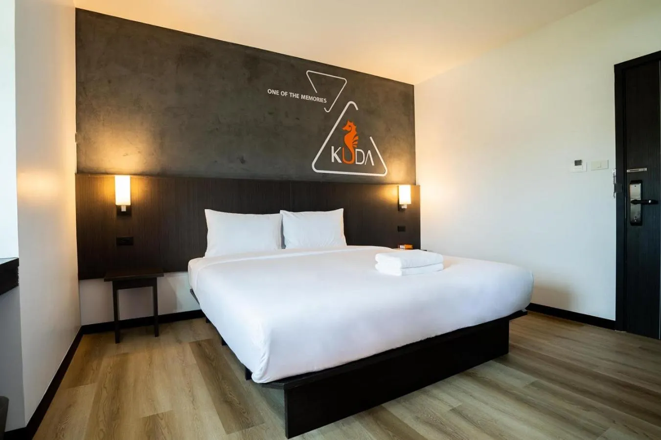 Bedroom, Bed in Kuda Asia Hotel Bang Saen