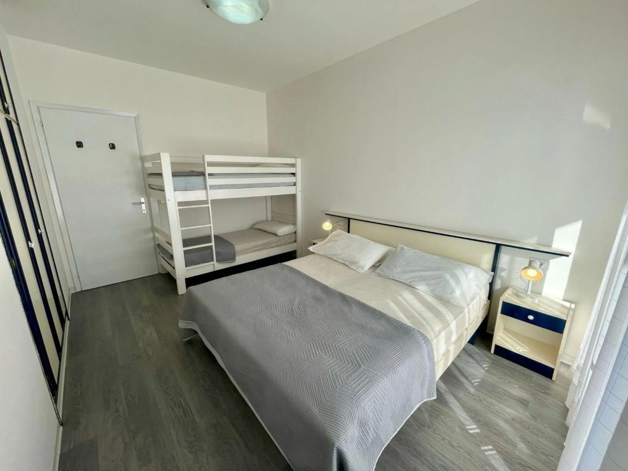Flat with shared pool-Beahost