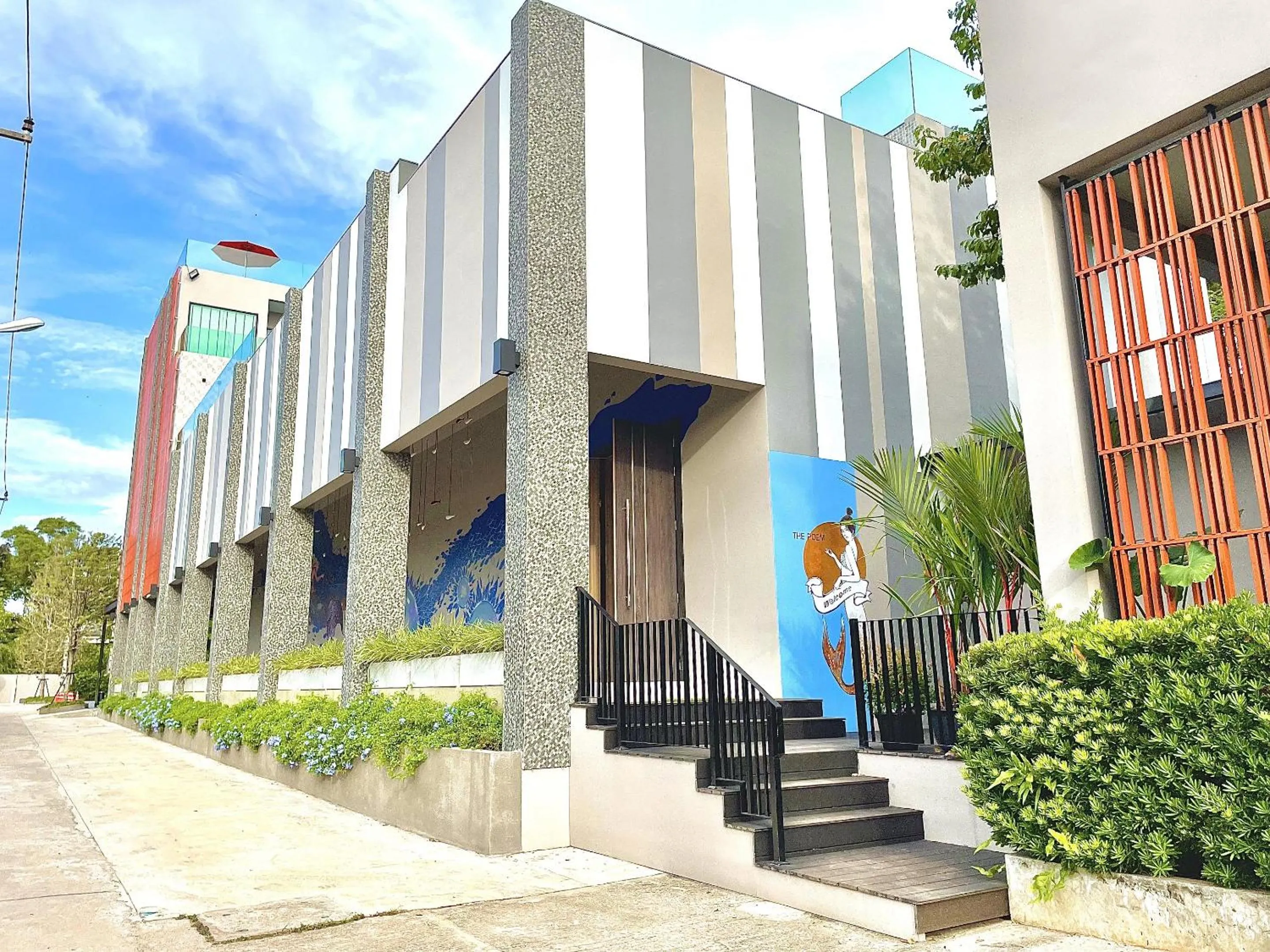 Facade/entrance in The Poem Hotel