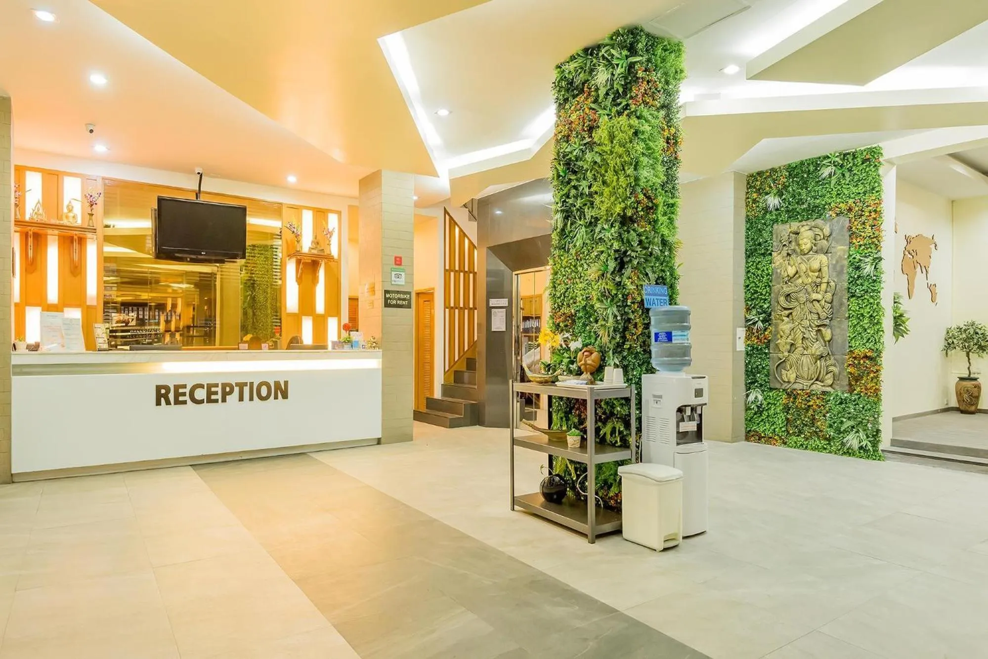 Lobby or reception in Hallo Patong Hotel