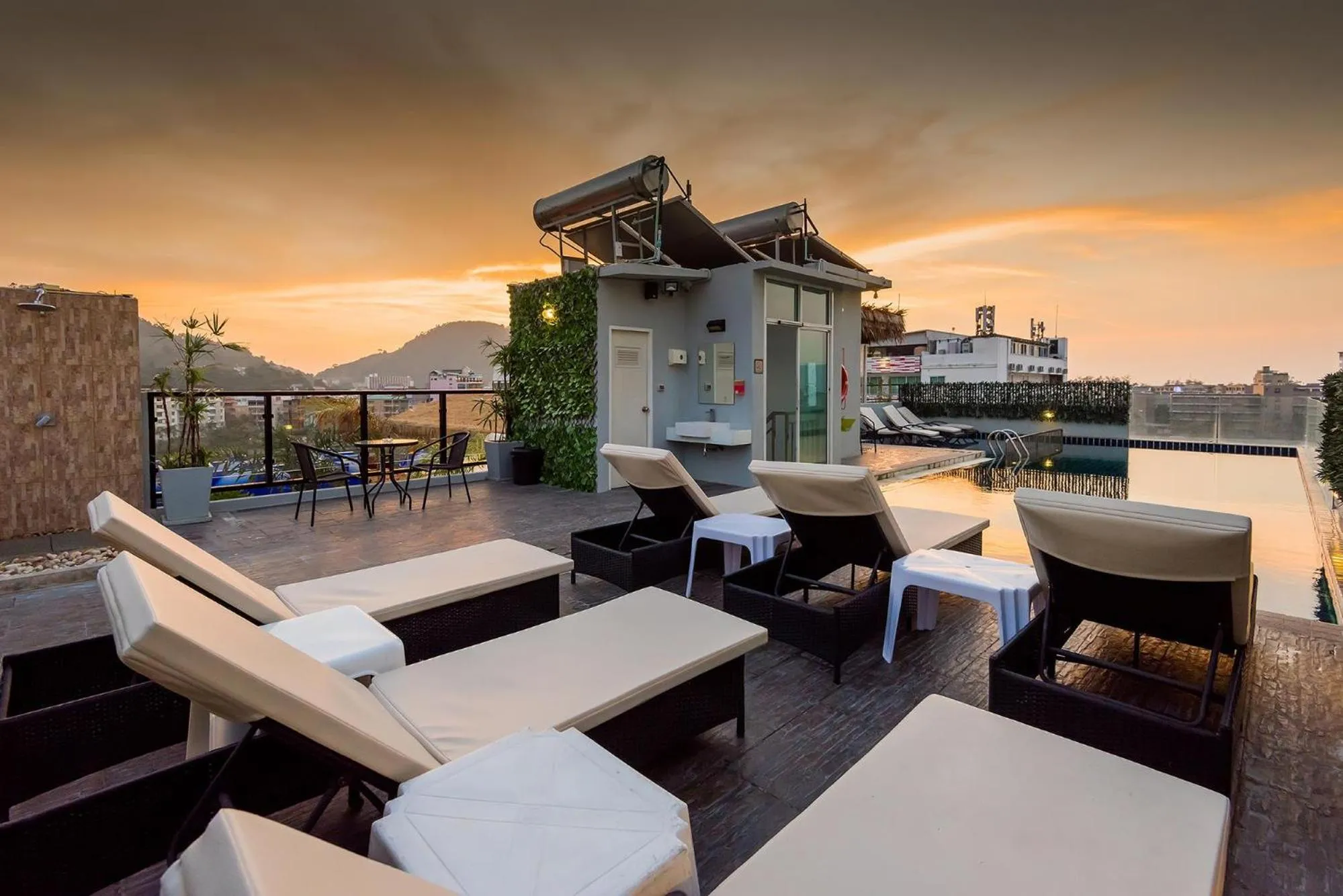 Balcony/Terrace in Hallo Patong Hotel
