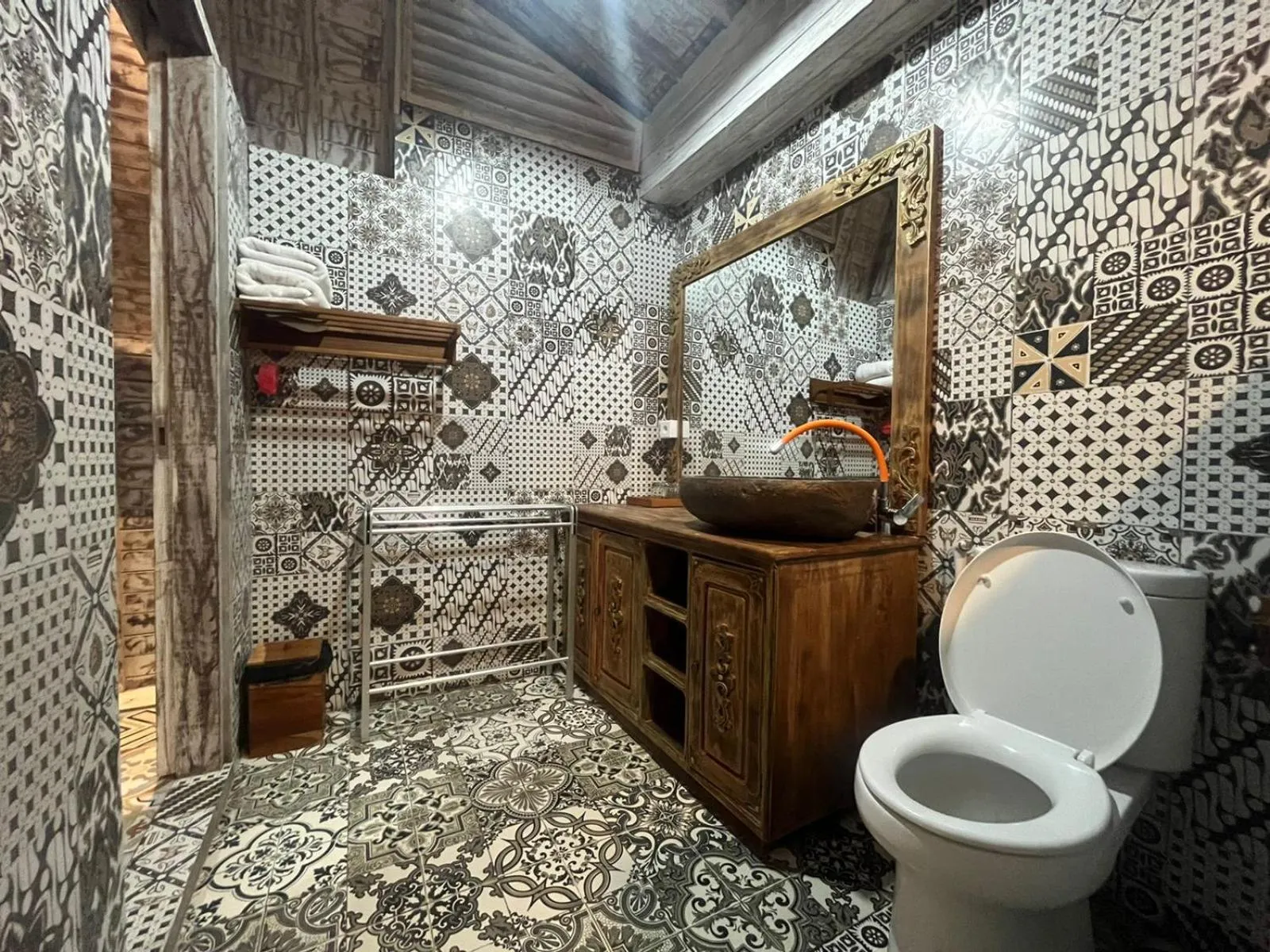 Bathroom in Villa Telaga Wana