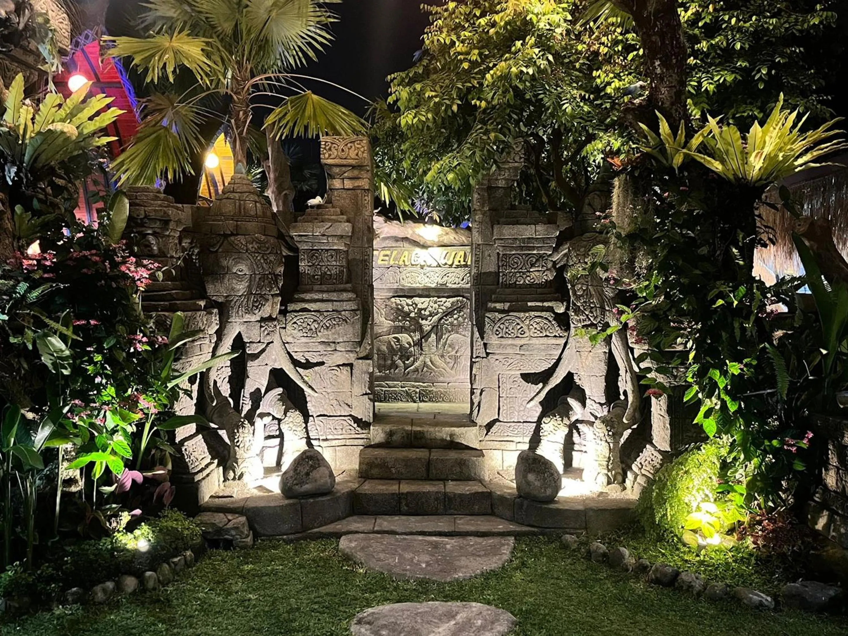 Facade/entrance in Villa Telaga Wana