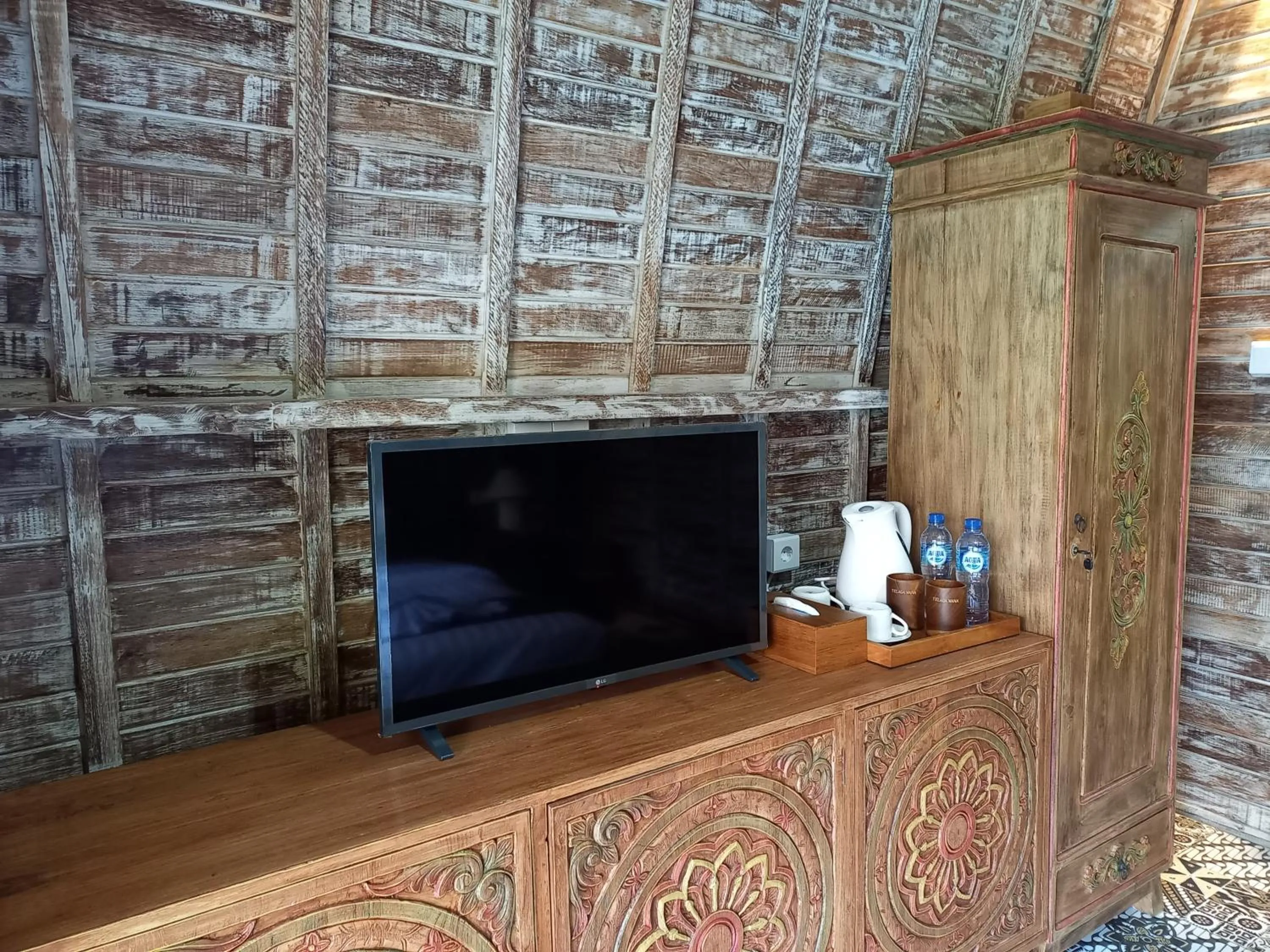 TV and multimedia in Villa Telaga Wana