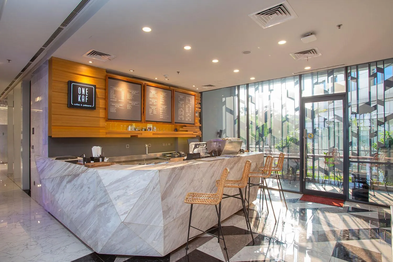 Lounge or bar in THE 1O1 Jakarta Airport CBC