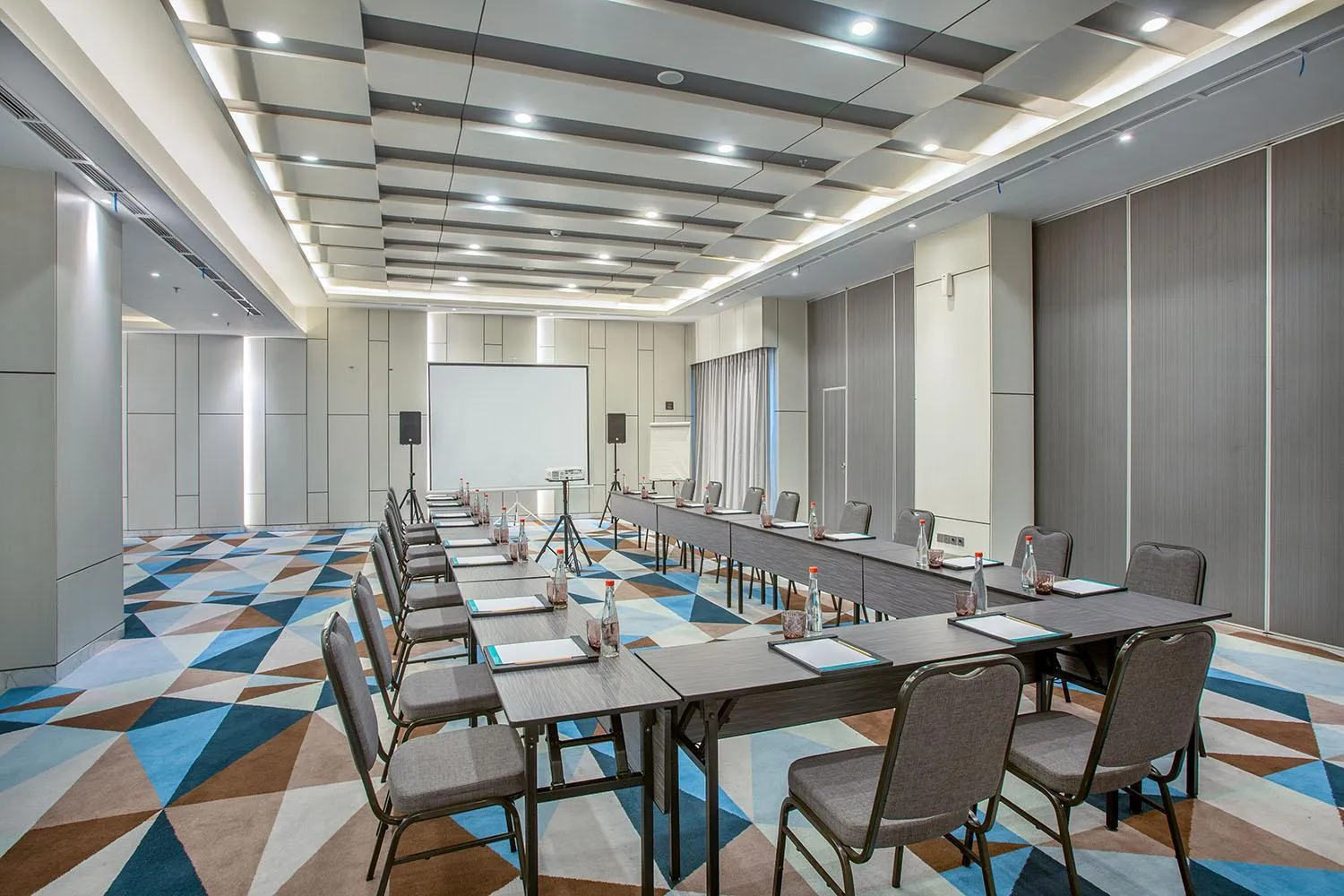 Meeting/conference room in THE 1O1 Jakarta Airport CBC