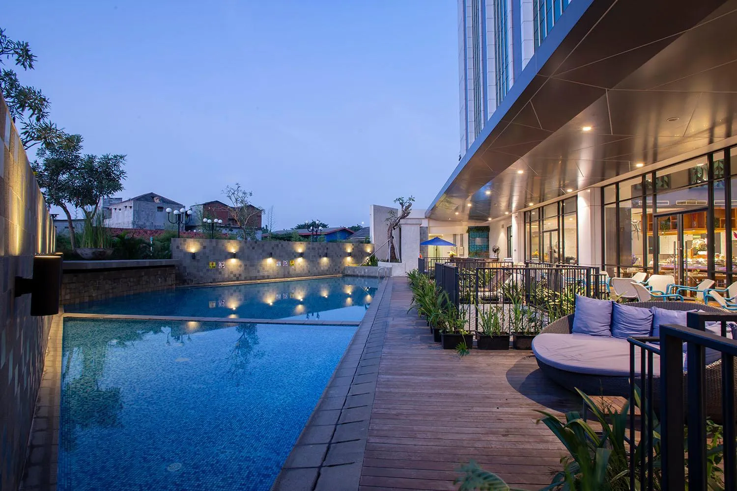 Swimming pool in THE 1O1 Jakarta Airport CBC