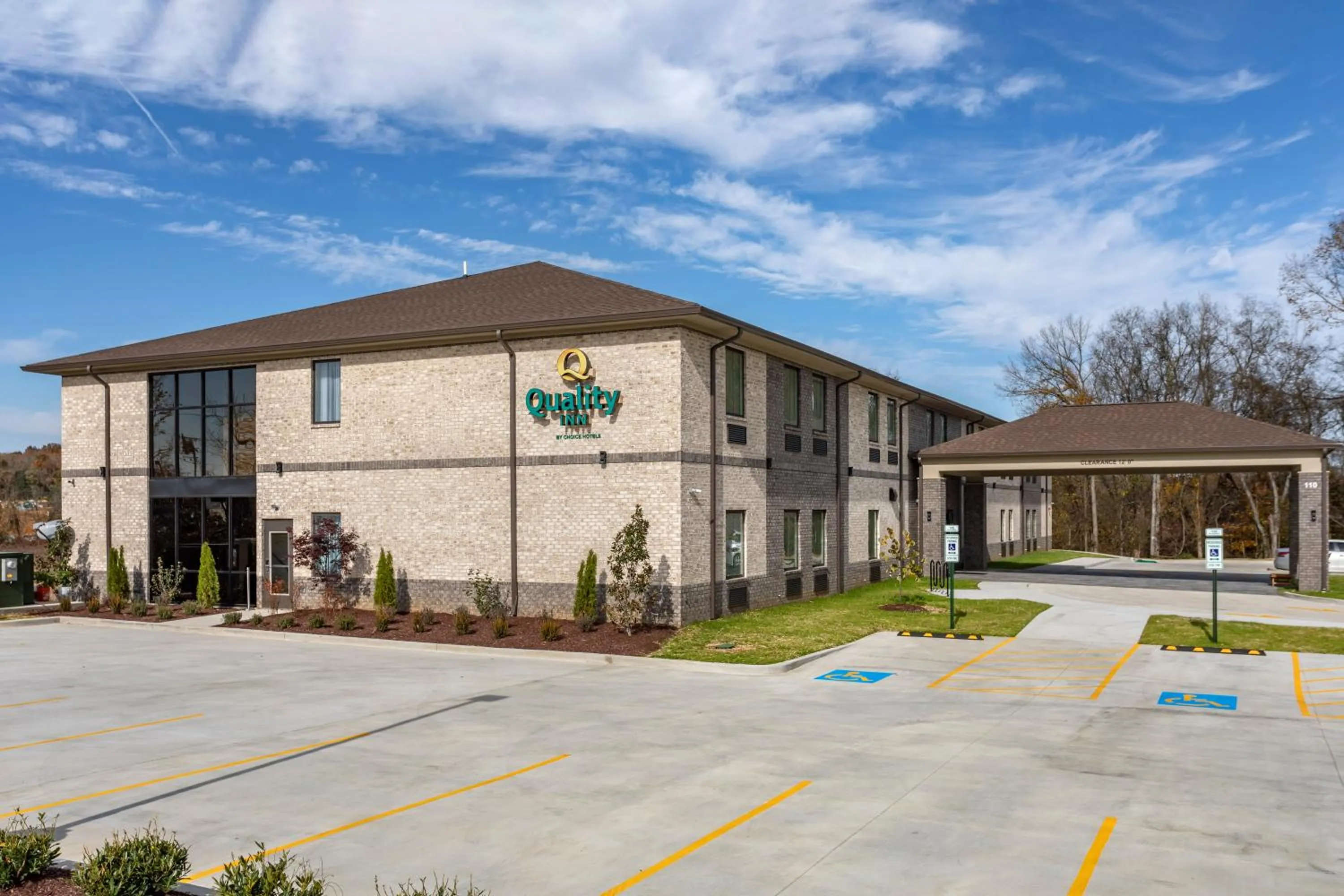 Property building in Quality Inn Lebanon - Nashville Area