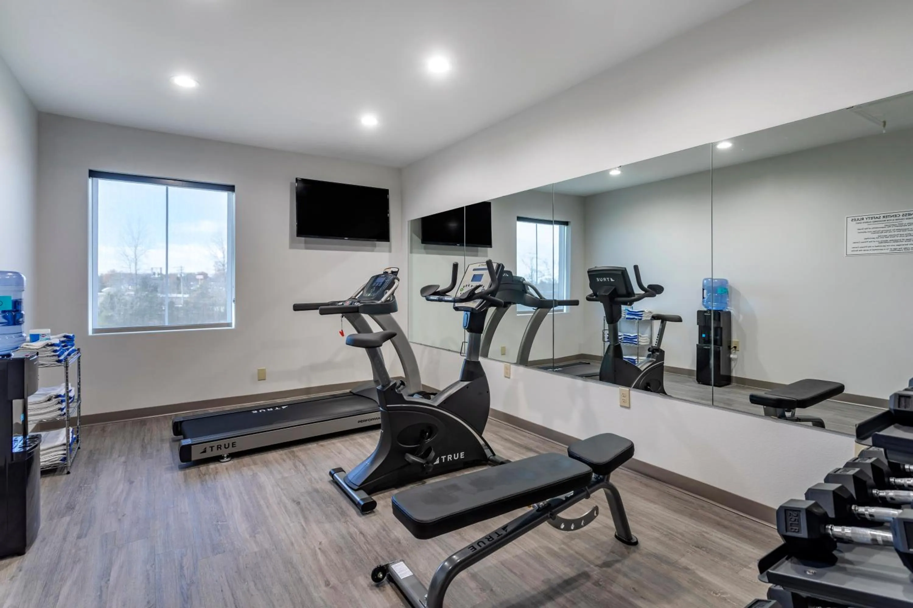 Fitness centre/facilities in Quality Inn Lebanon - Nashville Area