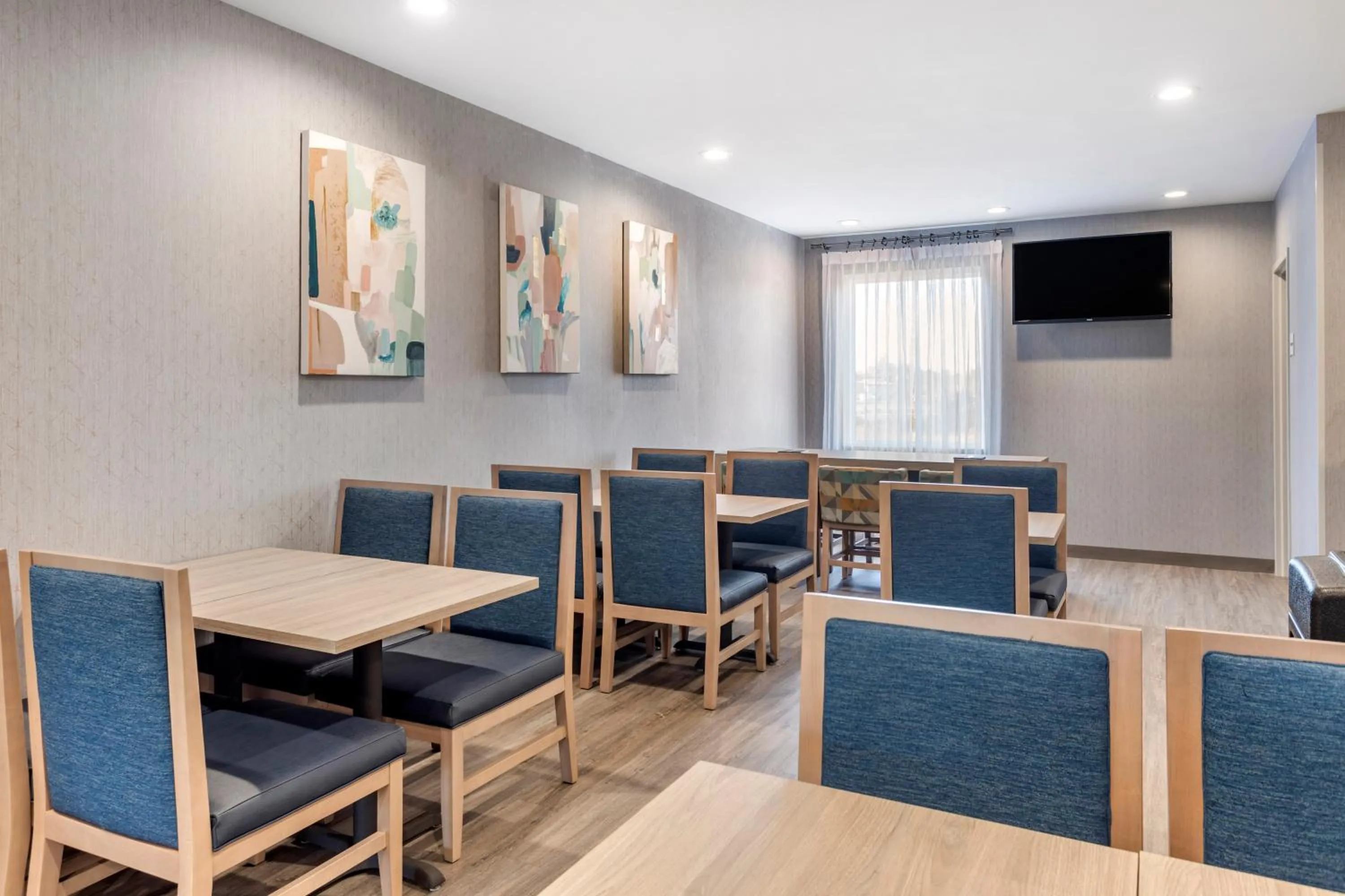 Breakfast in Quality Inn Lebanon - Nashville Area