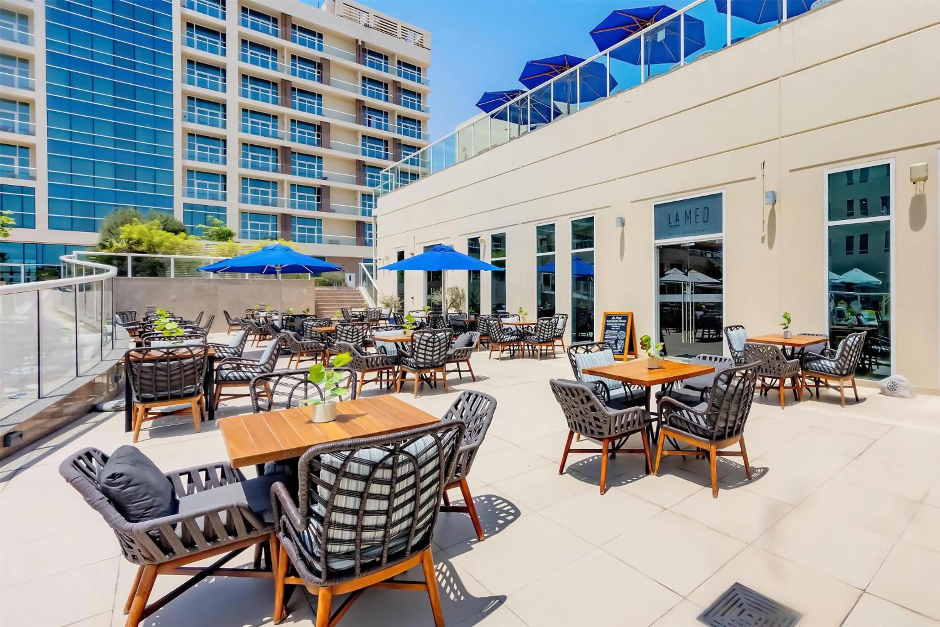 Restaurant/places to eat in Radisson Resort Ras Al Khaimah Marjan Island