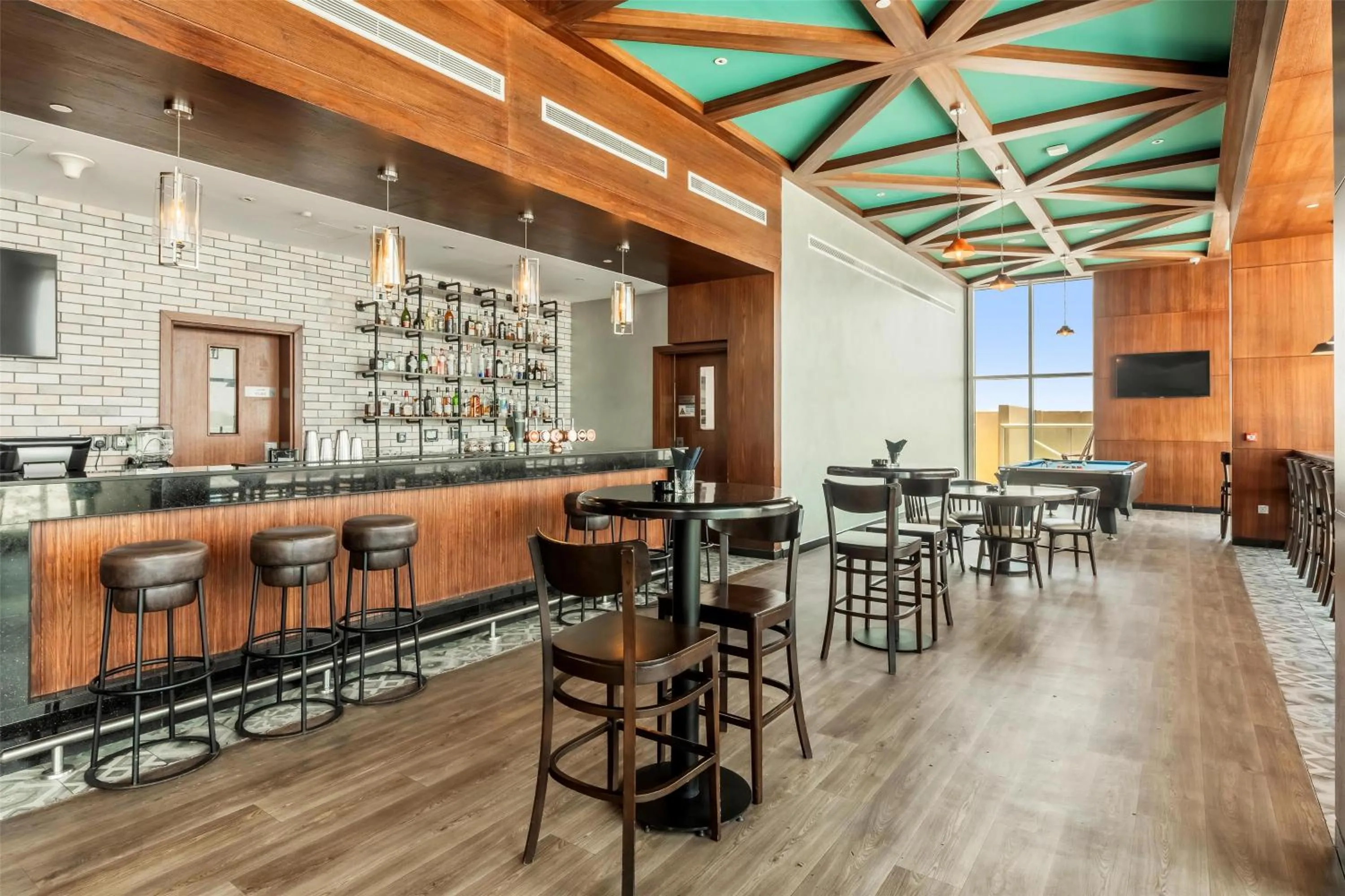 Lounge or bar in Radisson Resort Ras Al Khaimah Marjan Island