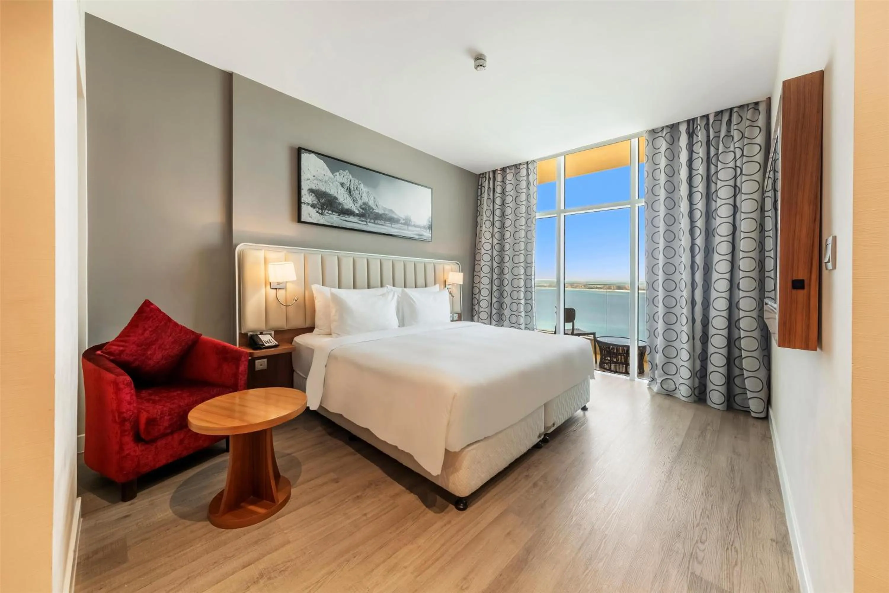 Photo of the whole room, Bed in Radisson Resort Ras Al Khaimah Marjan Island