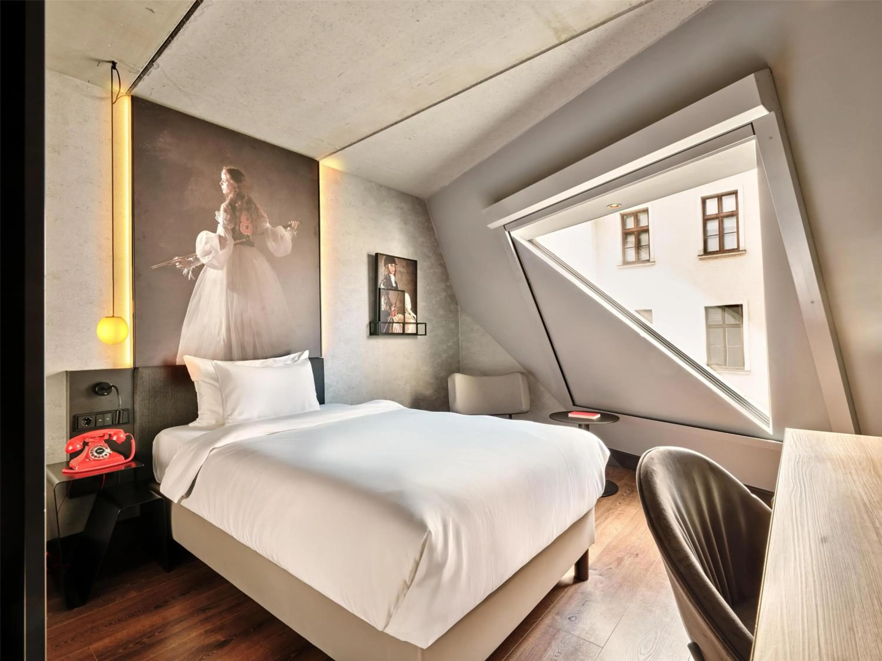 Bedroom, Bed in Radisson RED Hotel, Vienna