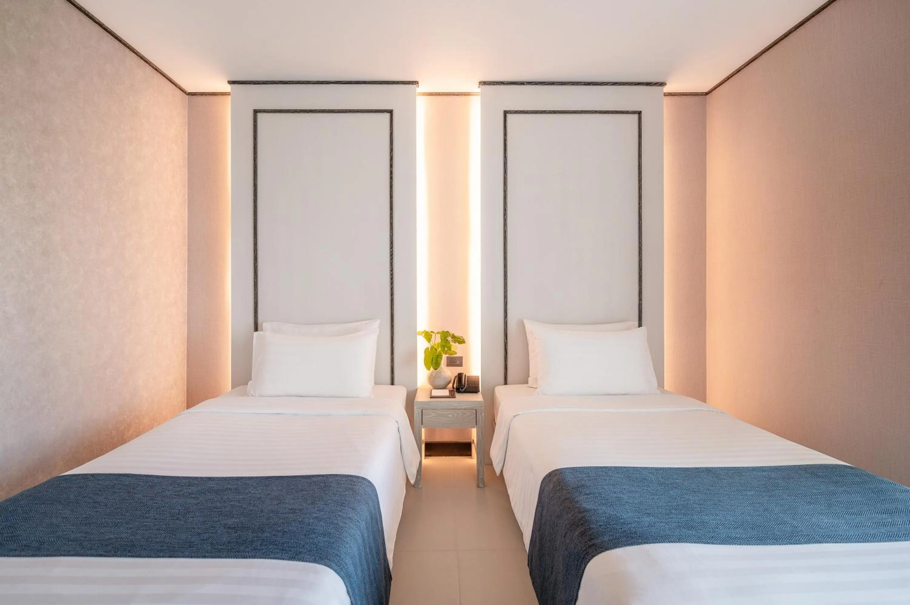 Bedroom, Bed in Manhattan Pattaya Hotel - SHA Extra Plus