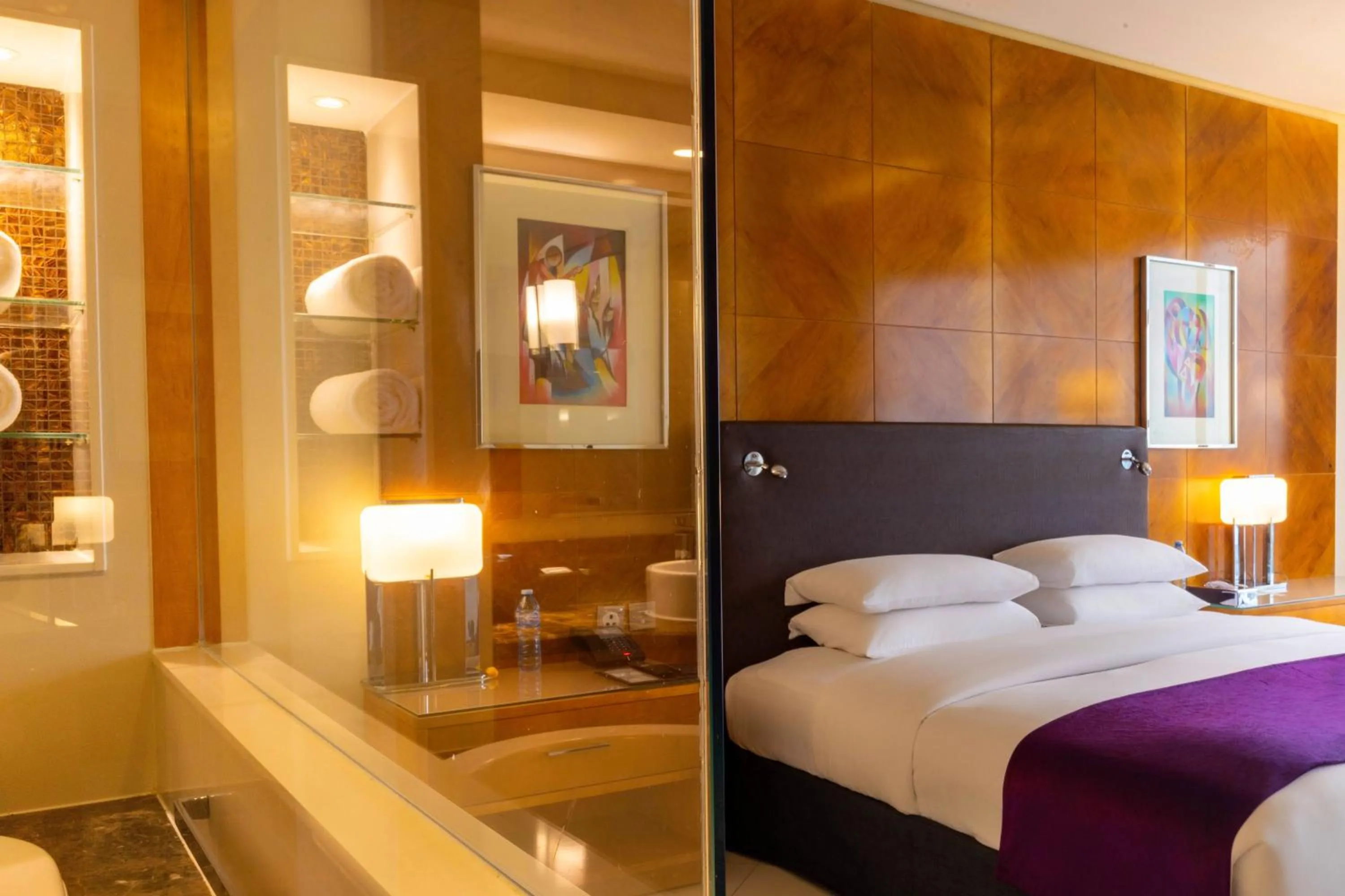 Bedroom, Bed in Lagos Continental Hotel