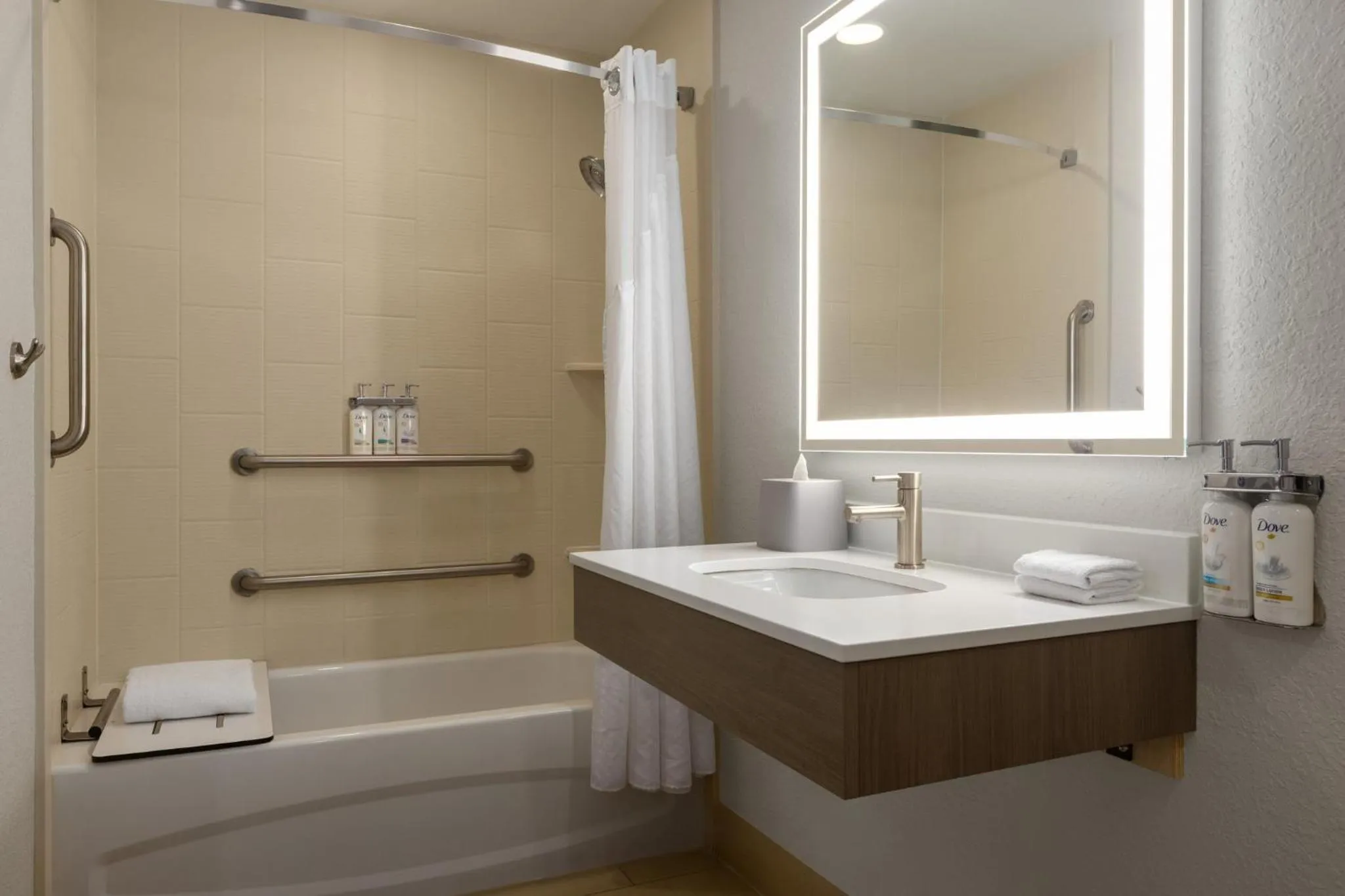 Bathroom in Holiday Inn Express Fort Lauderdale Airport South by IHG