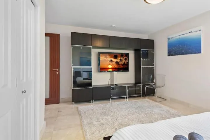 TV and multimedia in Villa Toscana - Luxury with Pool