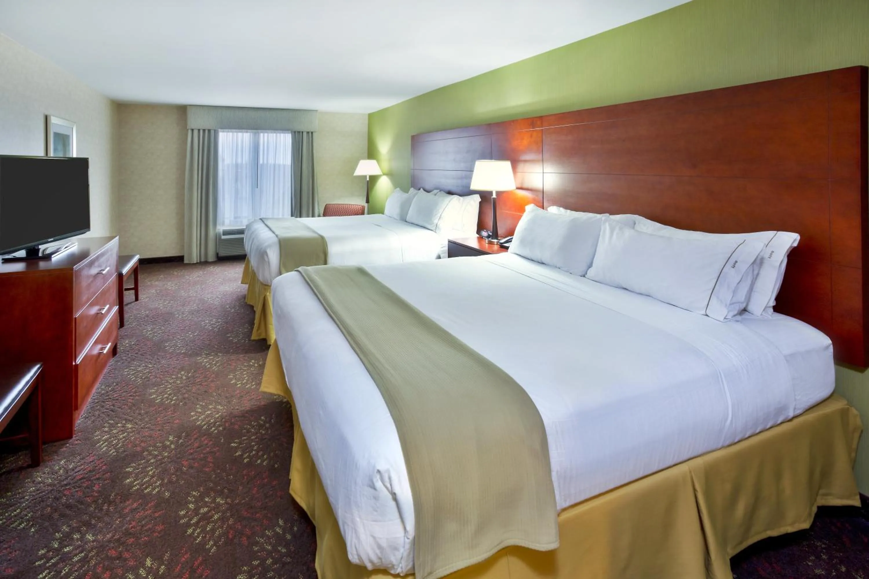 Photo of the whole room, Bed in Holiday Inn Express Frankenmuth by IHG