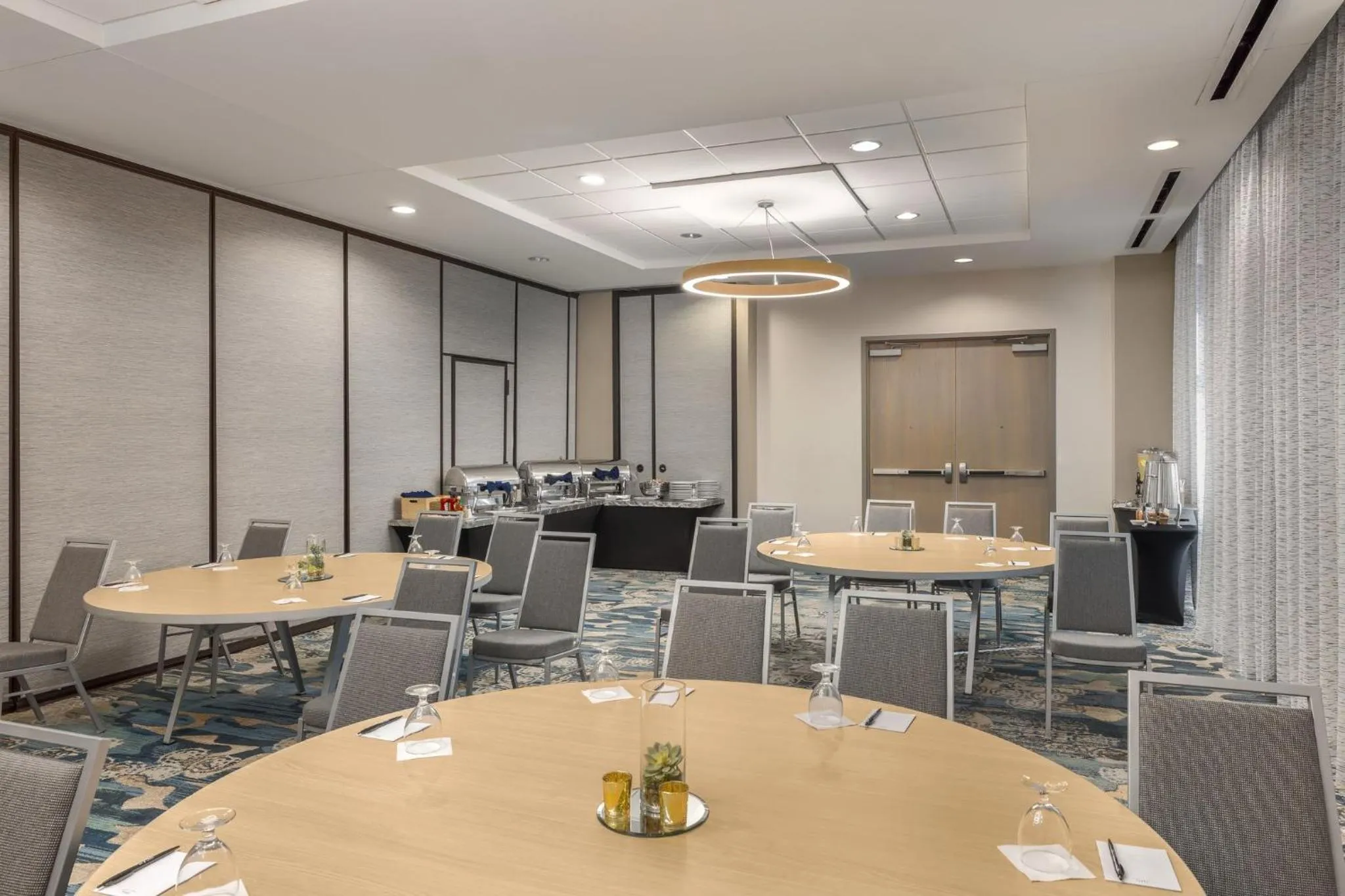 Meeting/conference room in Holiday Inn Resort Fort Walton Beach by IHG