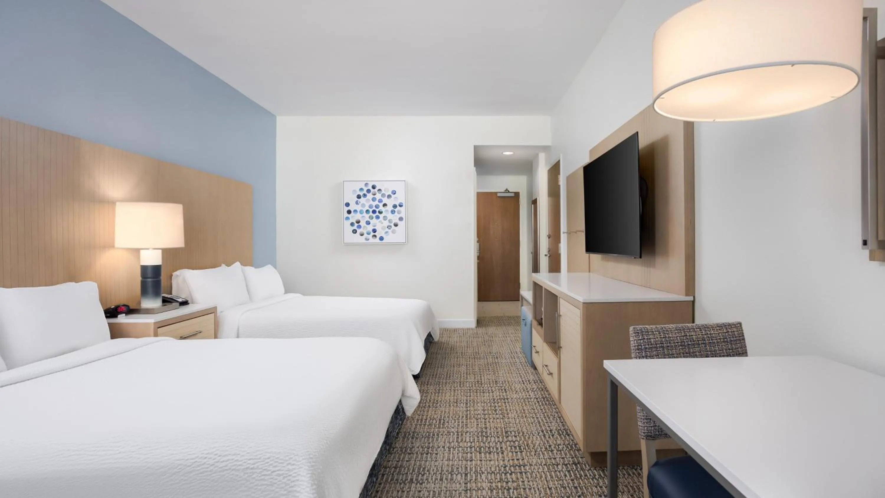 Photo of the whole room, Bed in Holiday Inn Resort Fort Walton Beach by IHG