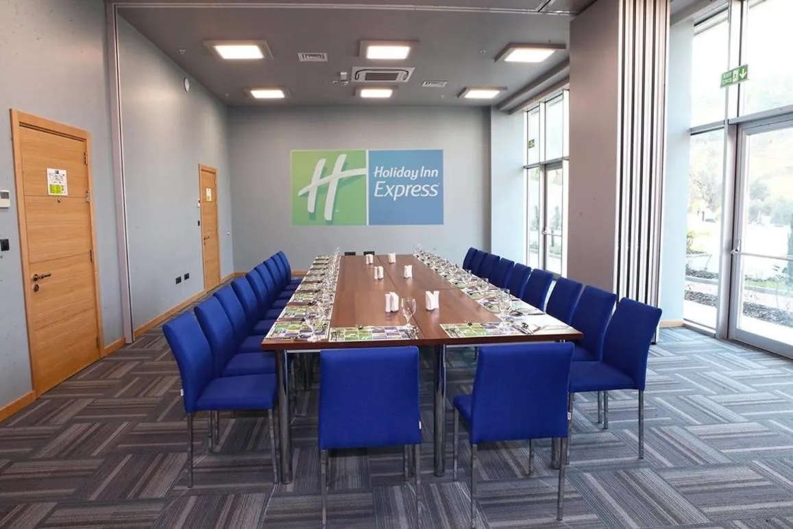 Meeting/conference room in Holiday Inn Express Manisa-West by IHG