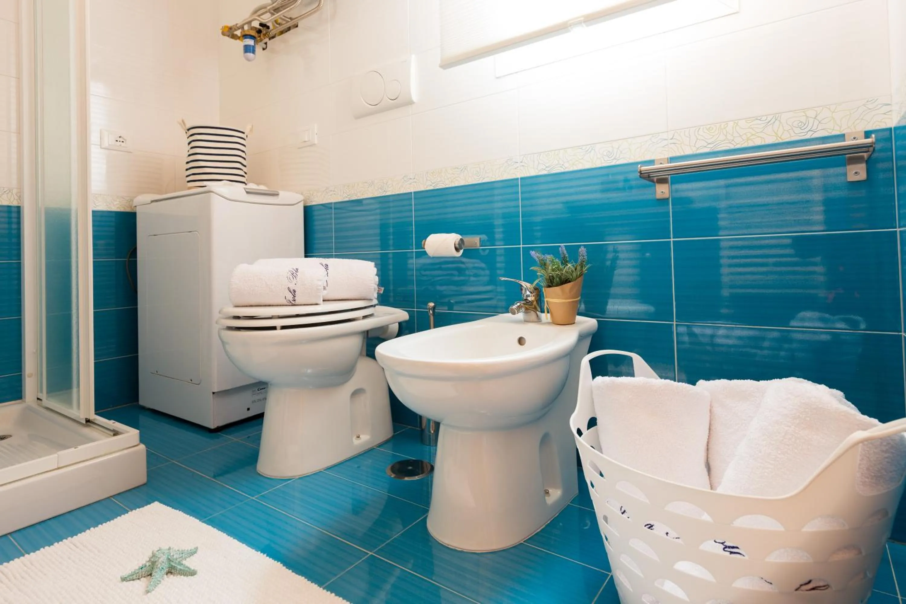 Bathroom in Isola Blu
