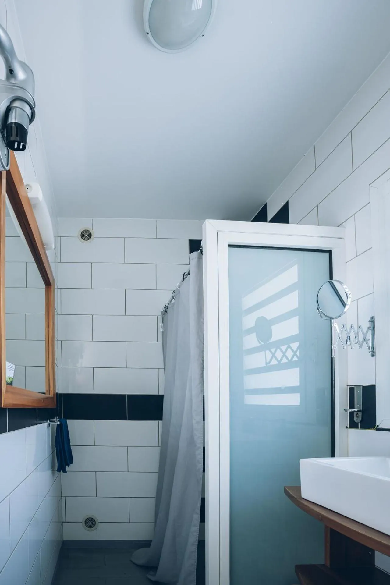Bathroom in Lindsey Hôtel