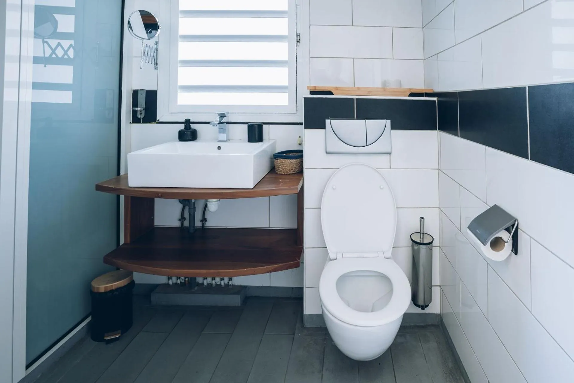 Toilet in Lindsey Hôtel