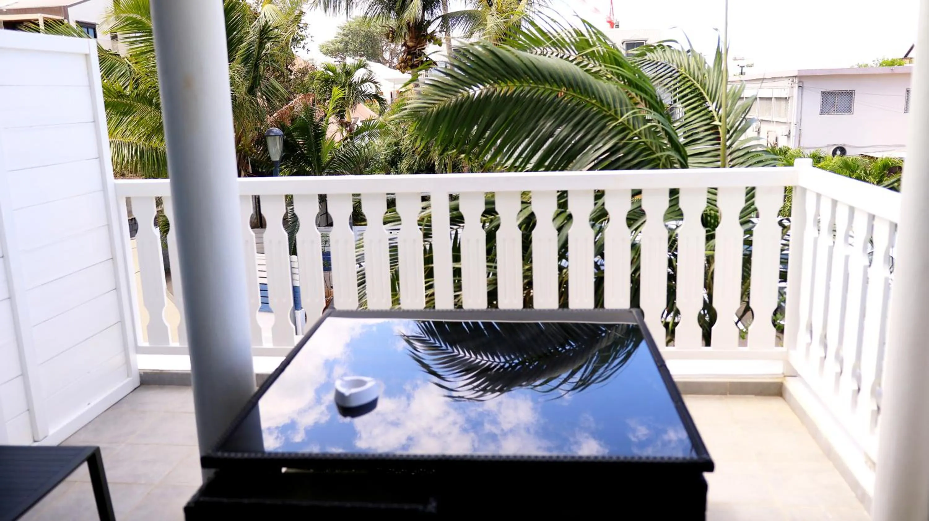 Balcony/Terrace in Lindsey Hôtel