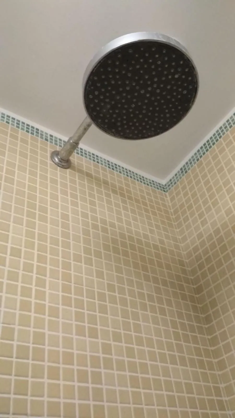 Shower in Colfelice Rooms