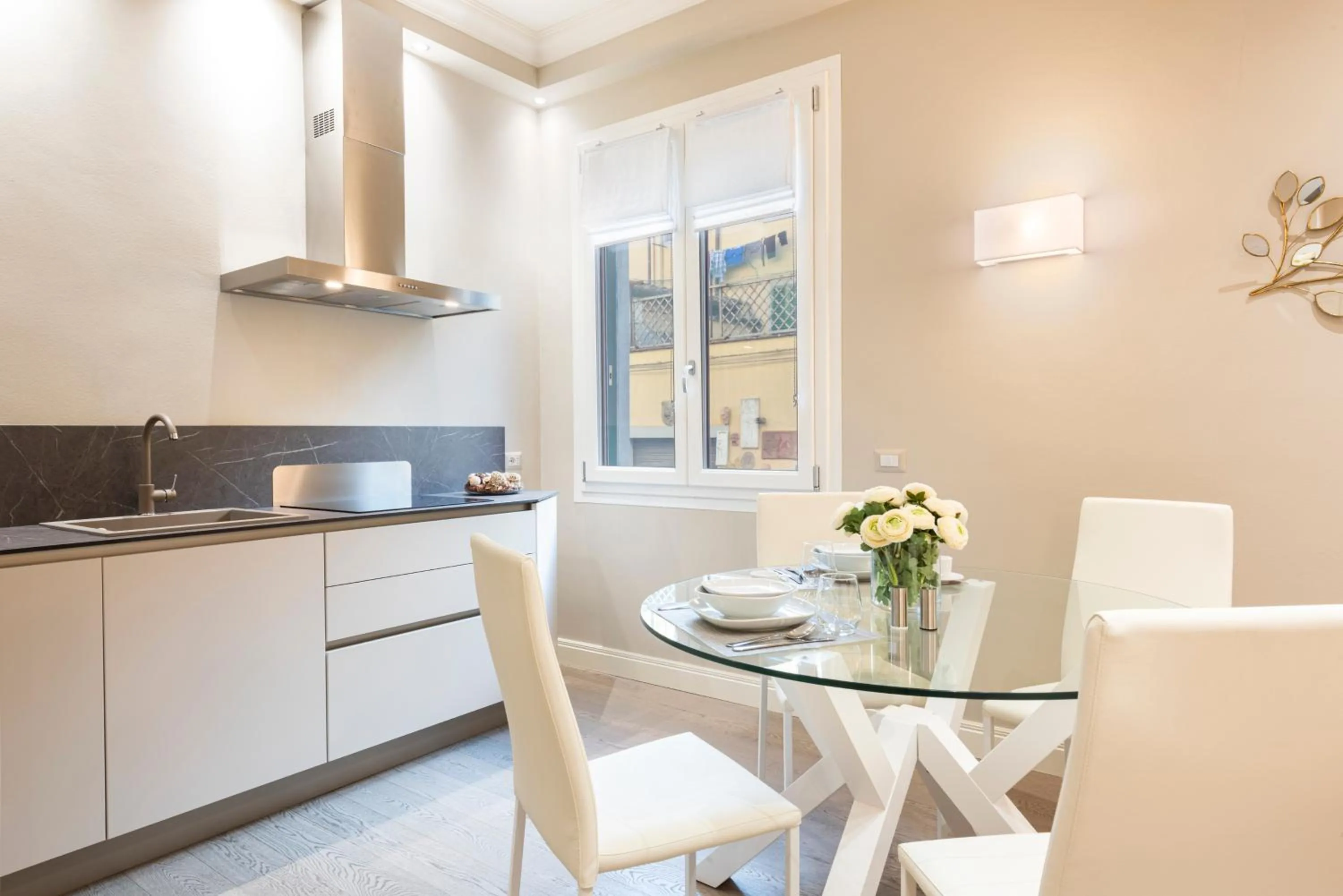 Kitchen or kitchenette in Michelangelo Hideaway by Mmega