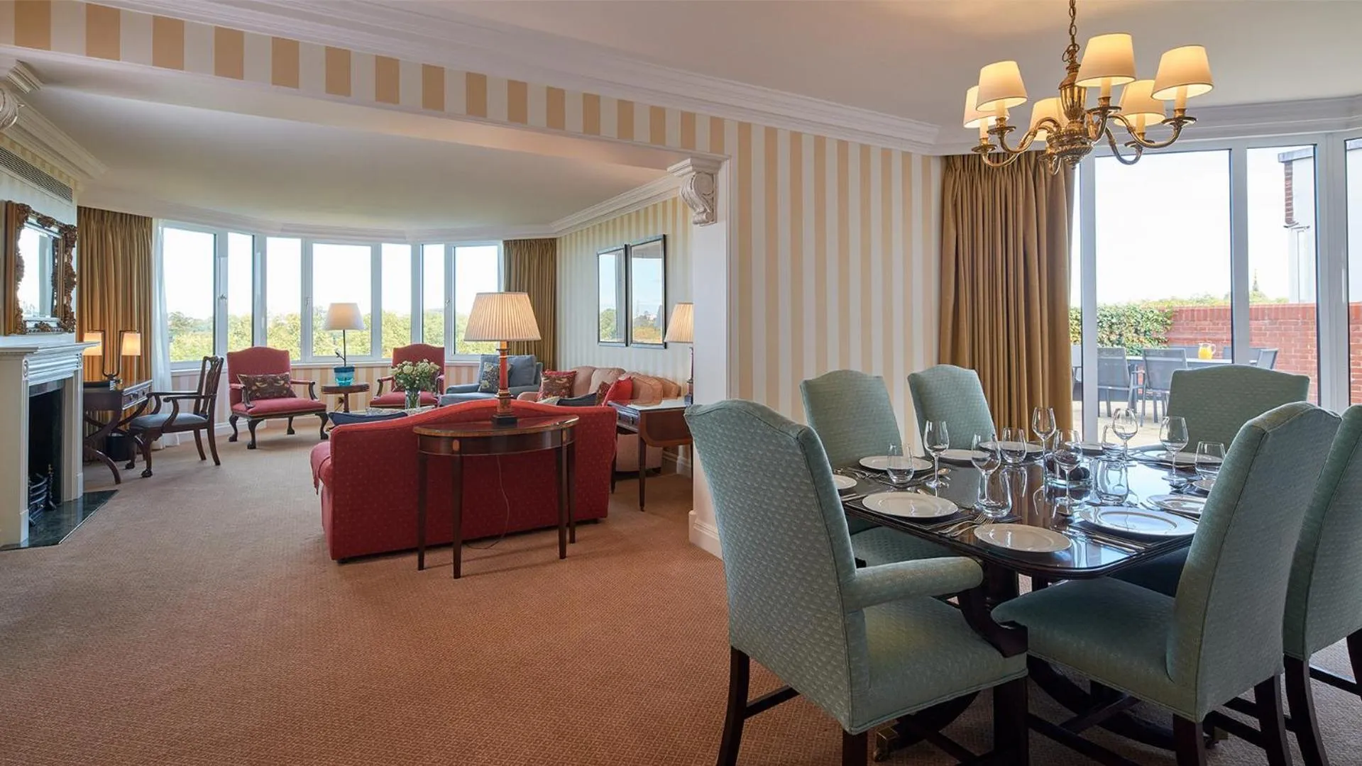 Balcony/Terrace in Cheval Thorney Court at Hyde Park