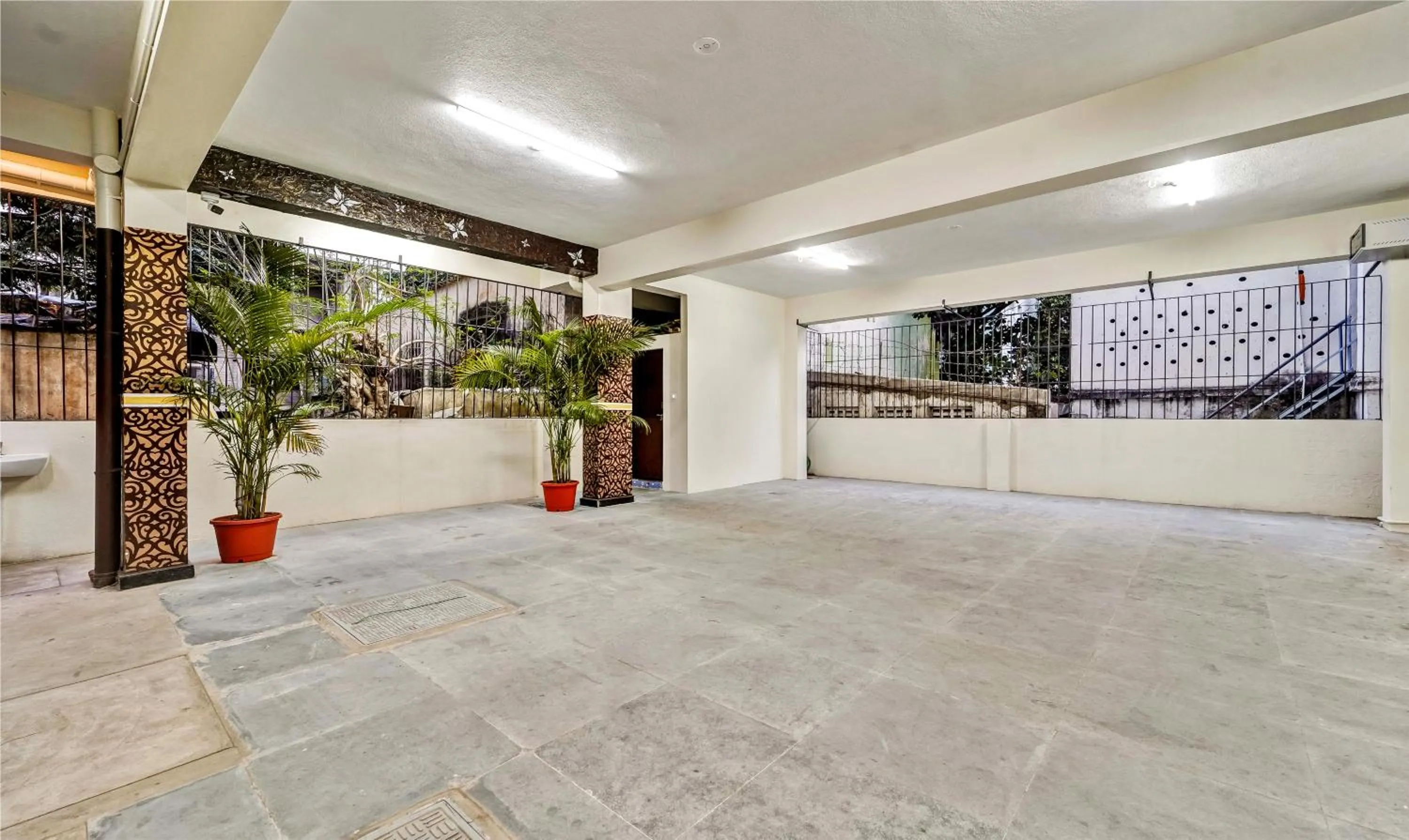 Parking in Treebo Sripadha Residency Alipiri Road