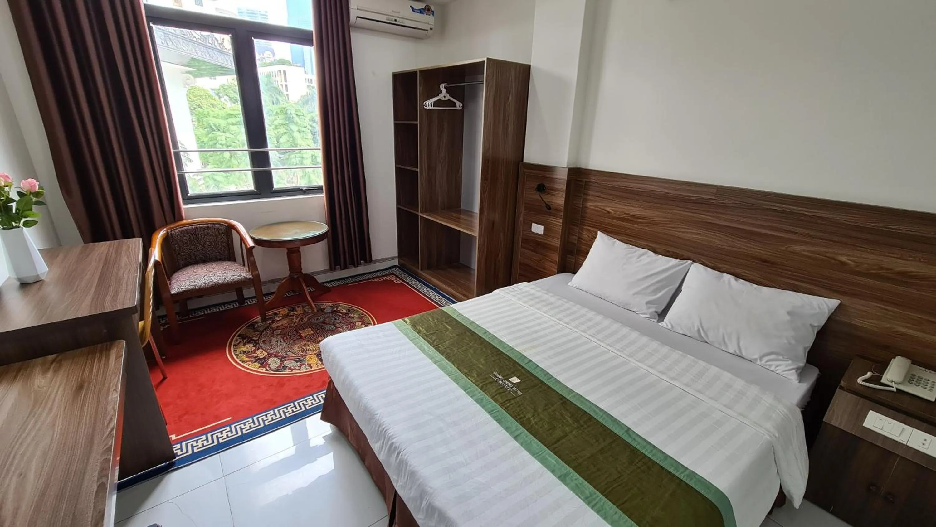 Bedroom, Bed in Thanh Hang Hotel near Emerald My Dinh