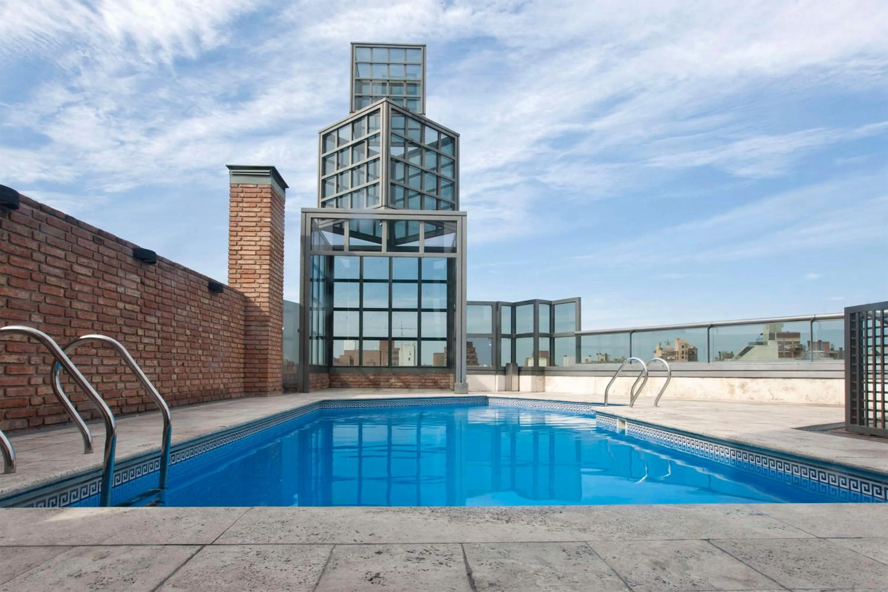 Pool view in NH Córdoba Panorama
