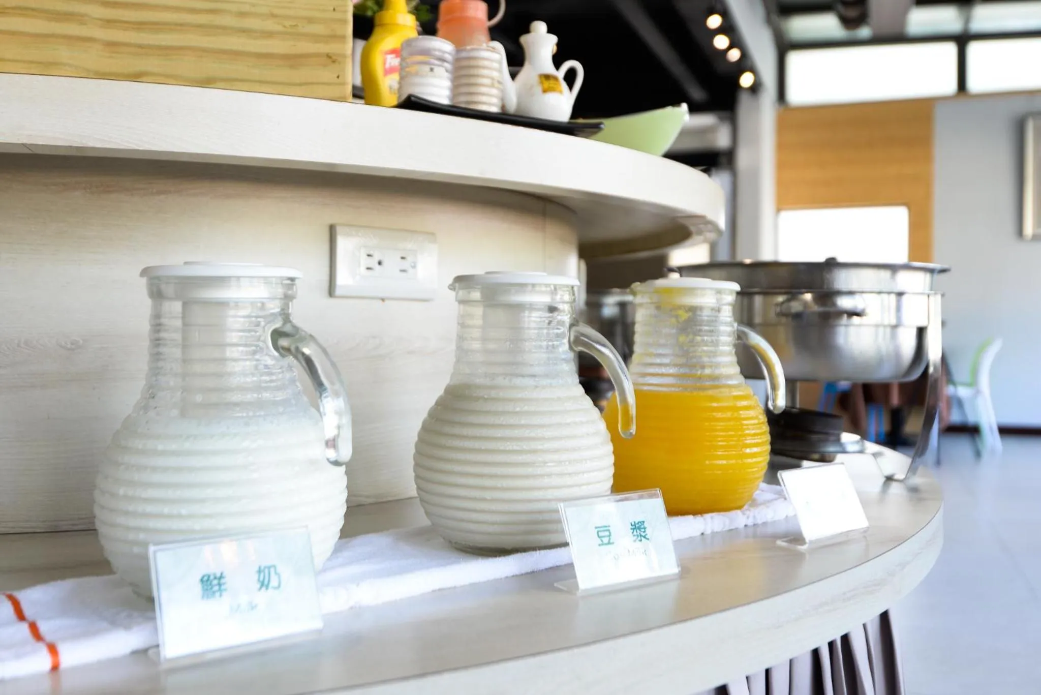 Breakfast in R7 Hotel