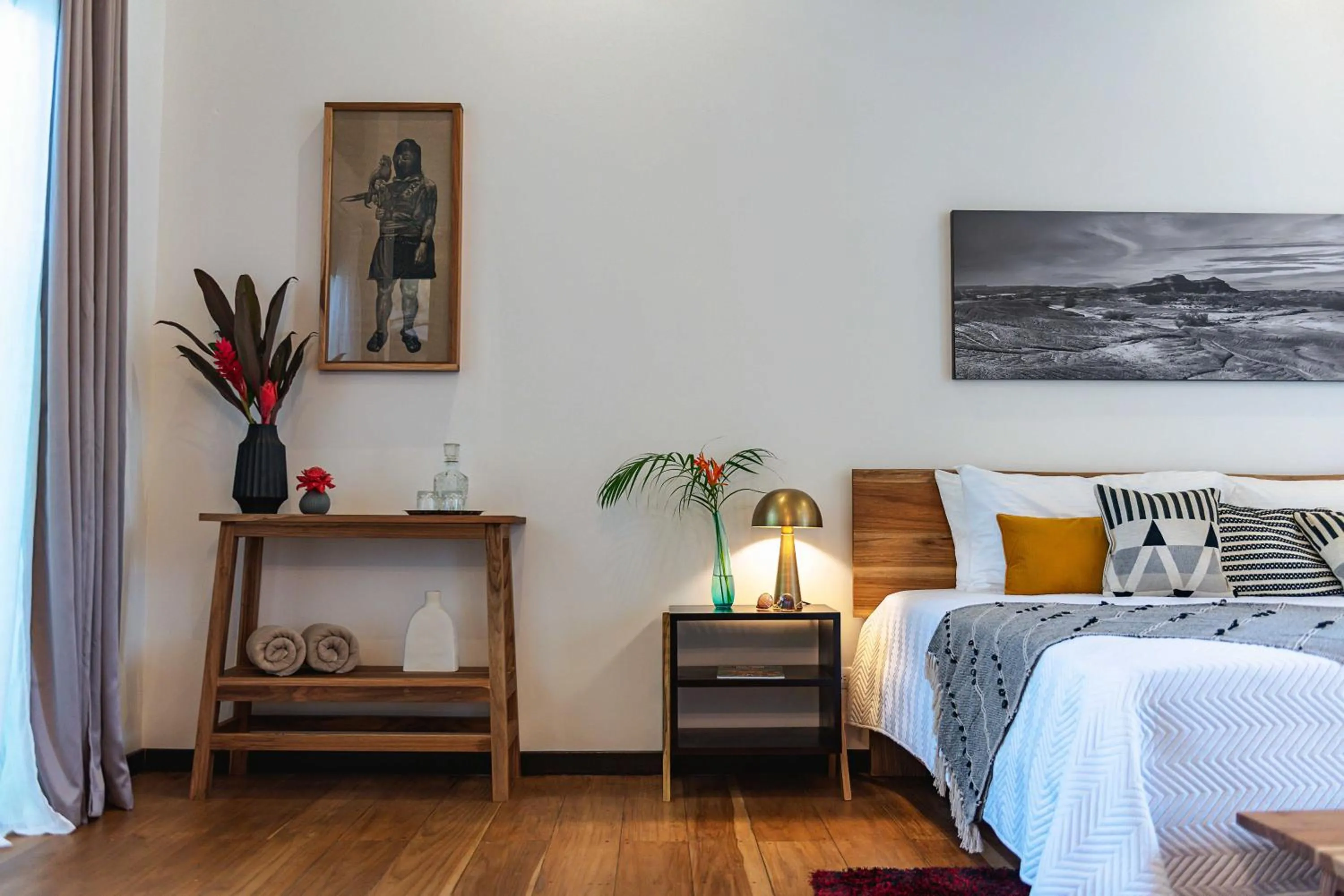 Bedroom, Bed in La Prometida