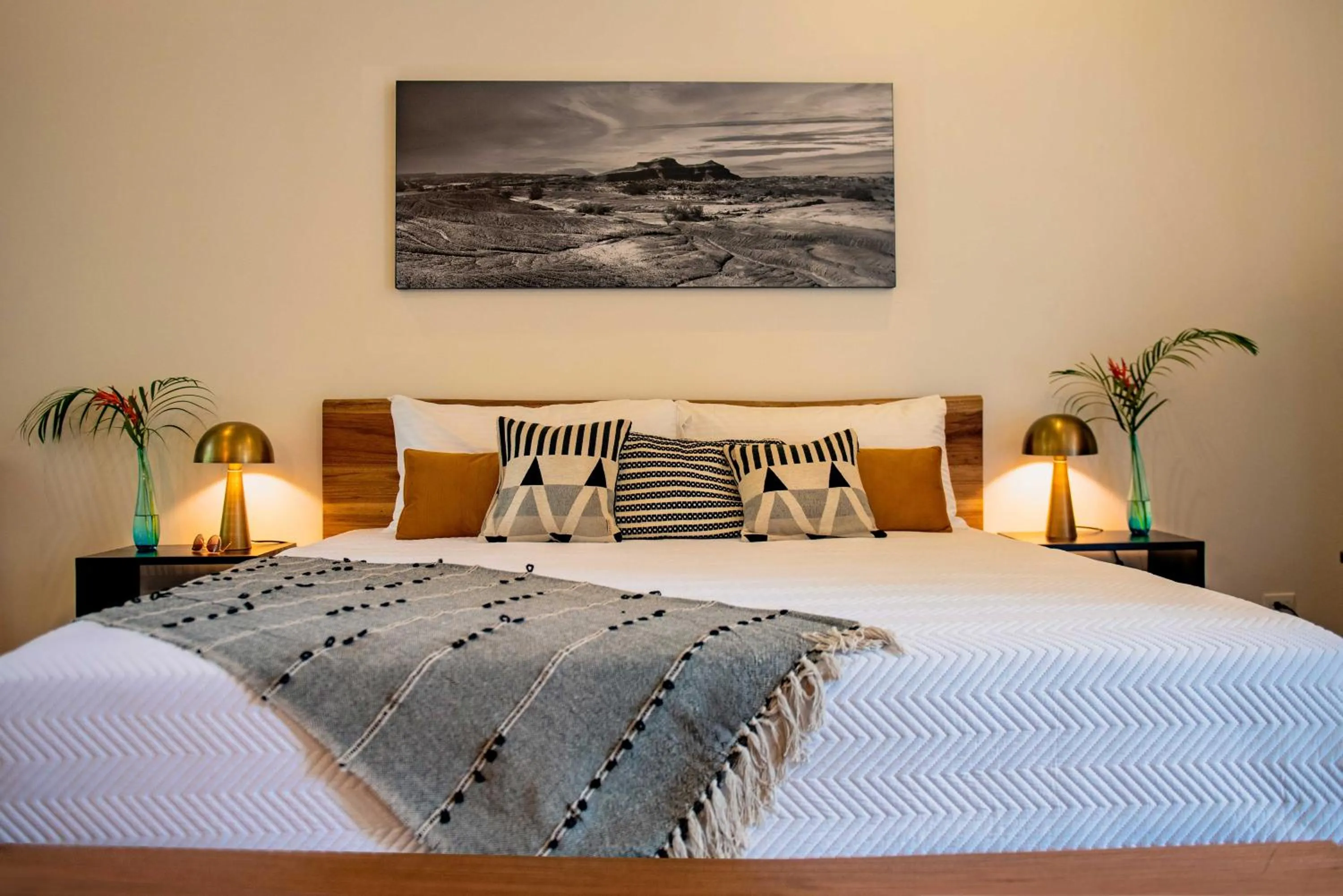 Bedroom, Bed in La Prometida