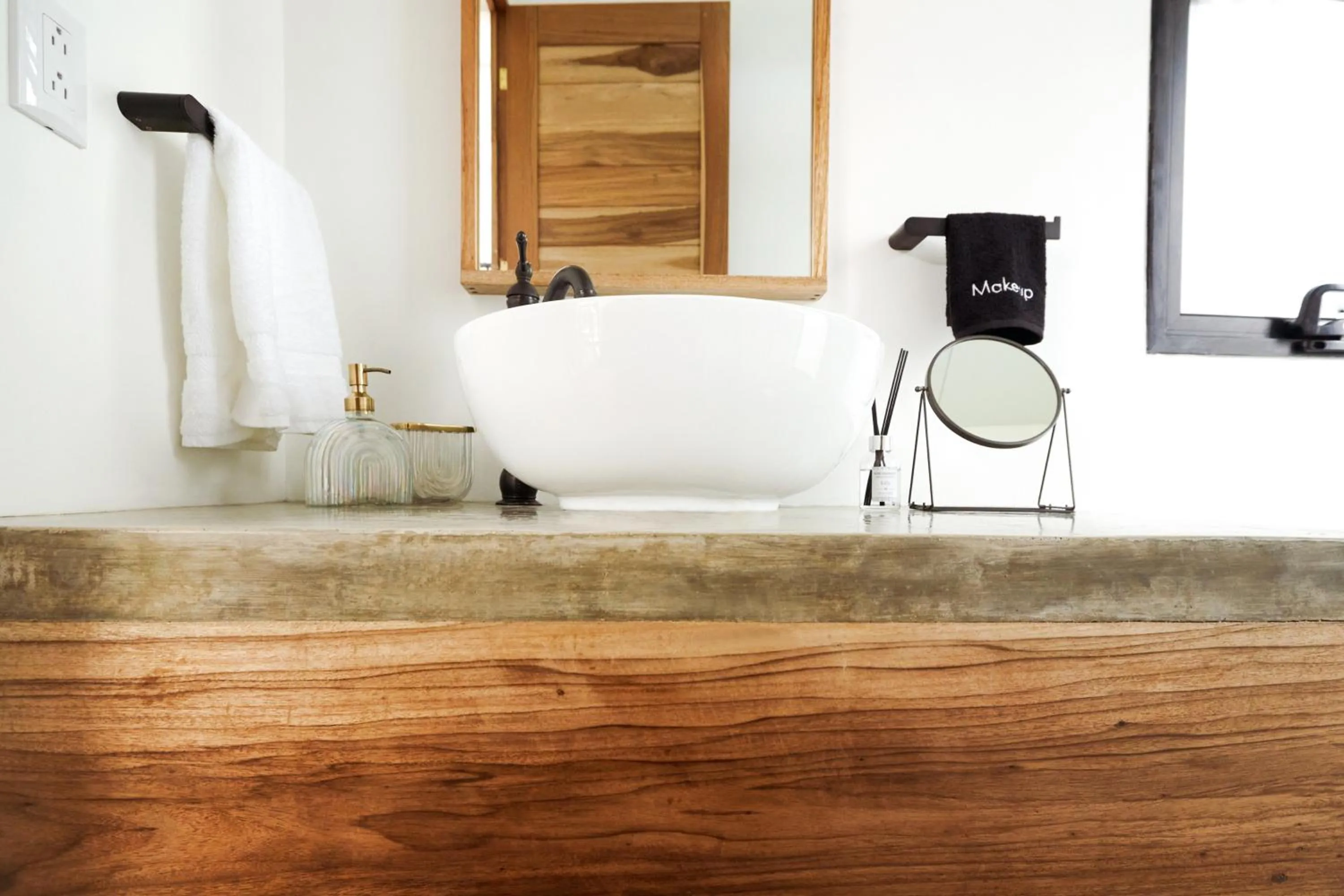 Bathroom in La Prometida