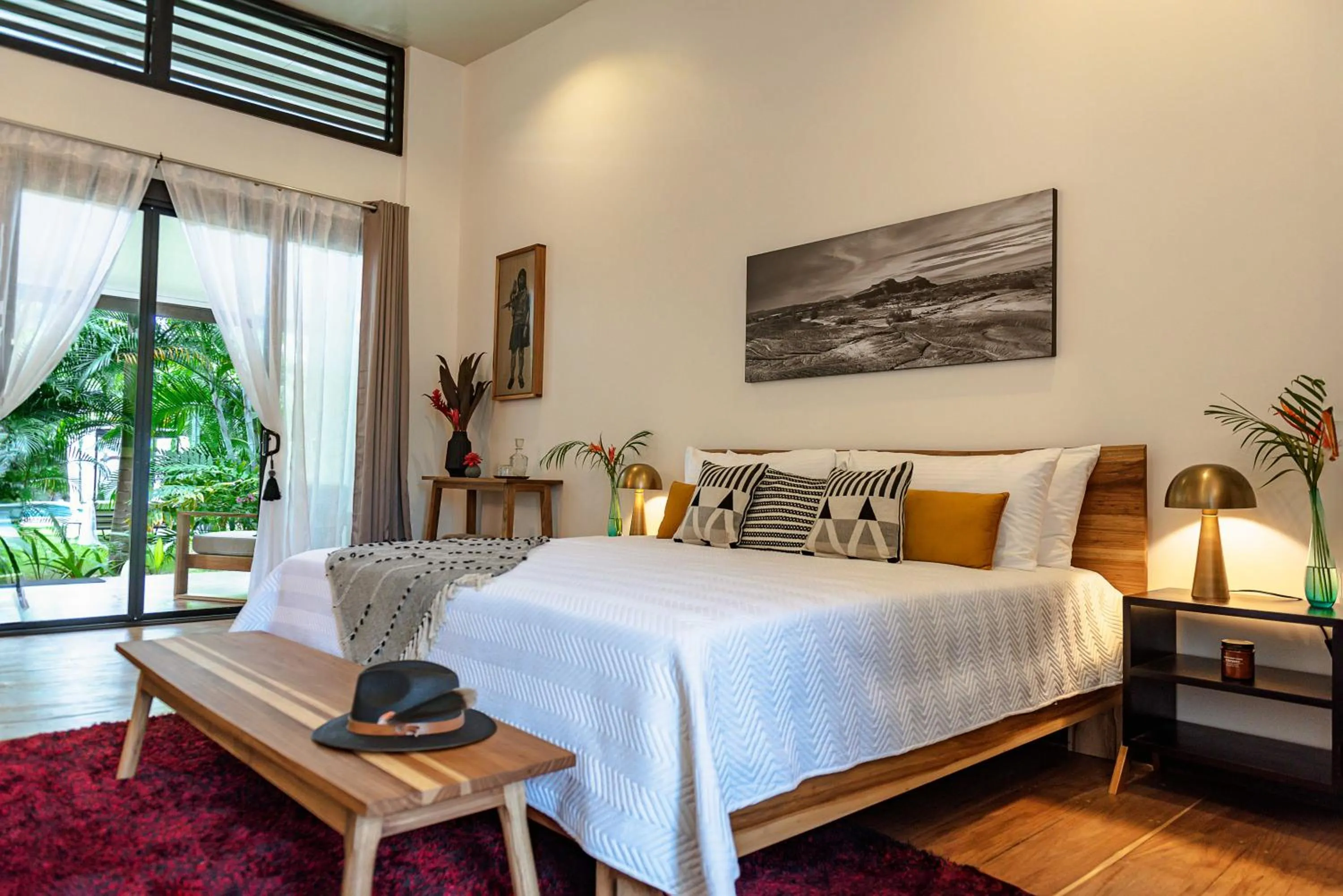 Bedroom, Bed in La Prometida