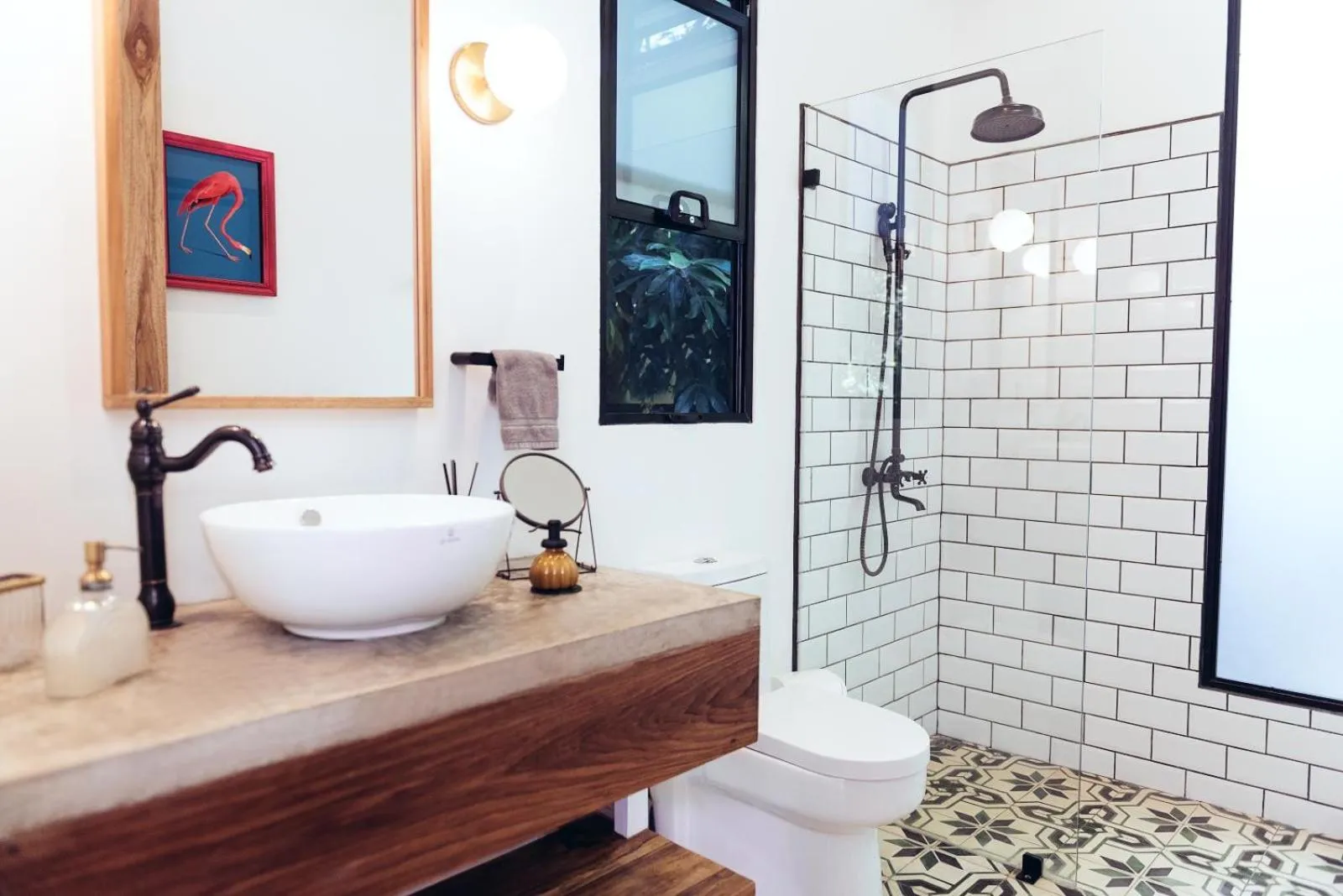 Shower in La Prometida