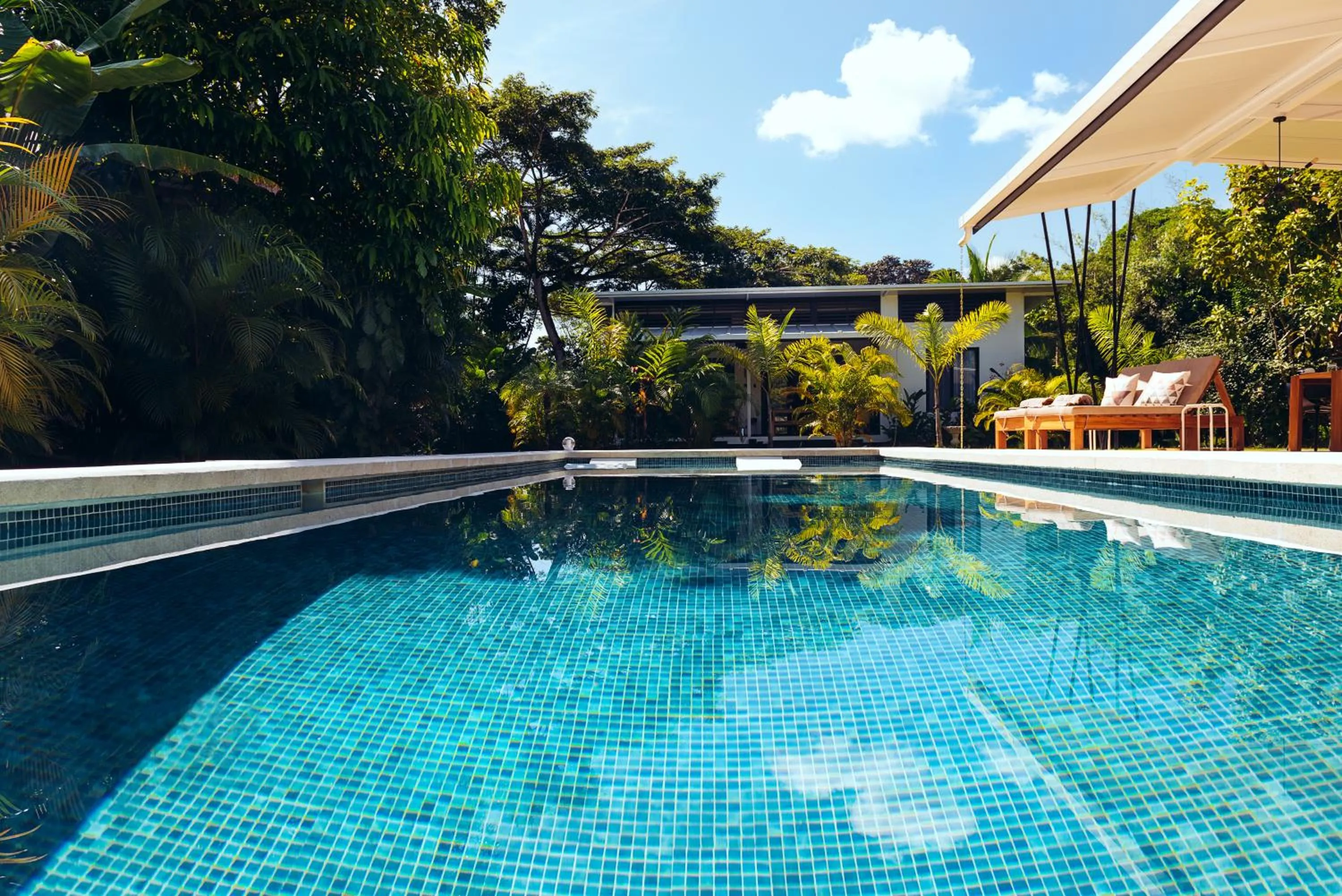 Pool view in La Prometida